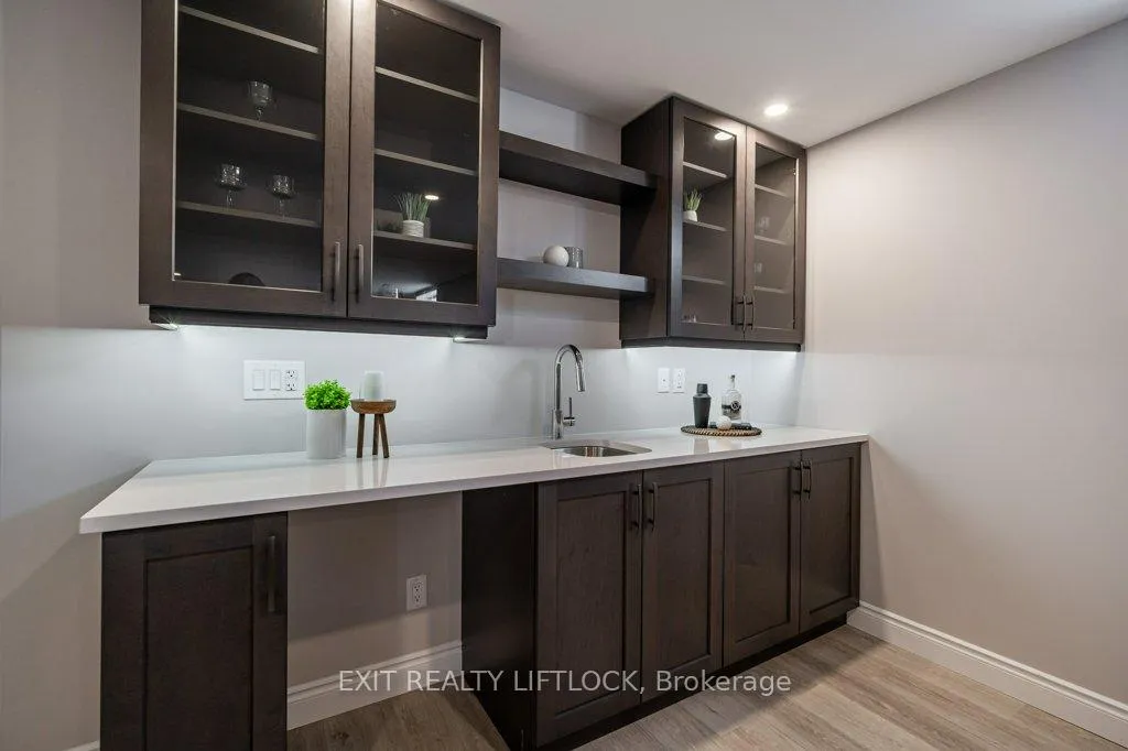 Photo 34 of 802 Steinberg Court, Peterborough, Monaghan Ward 2 — HOMEH