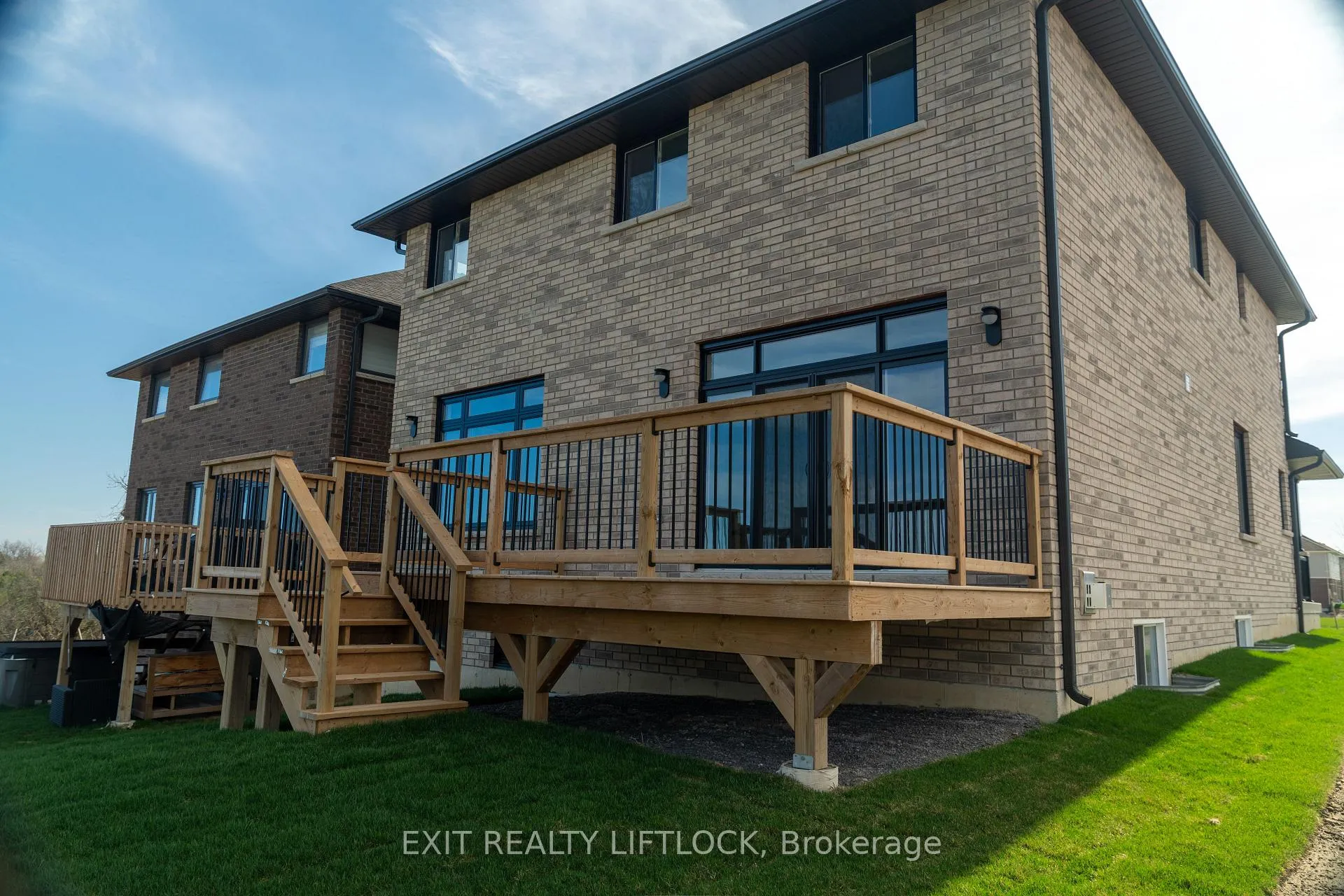 Photo 40 of 802 Steinberg Court, Peterborough, Monaghan Ward 2 — HOMEH