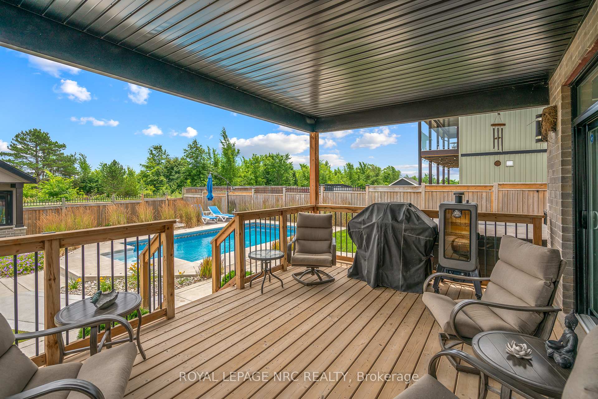 Photo 4 of 272 Viger Drive, Welland, Lincoln/Crowland — HOMEH