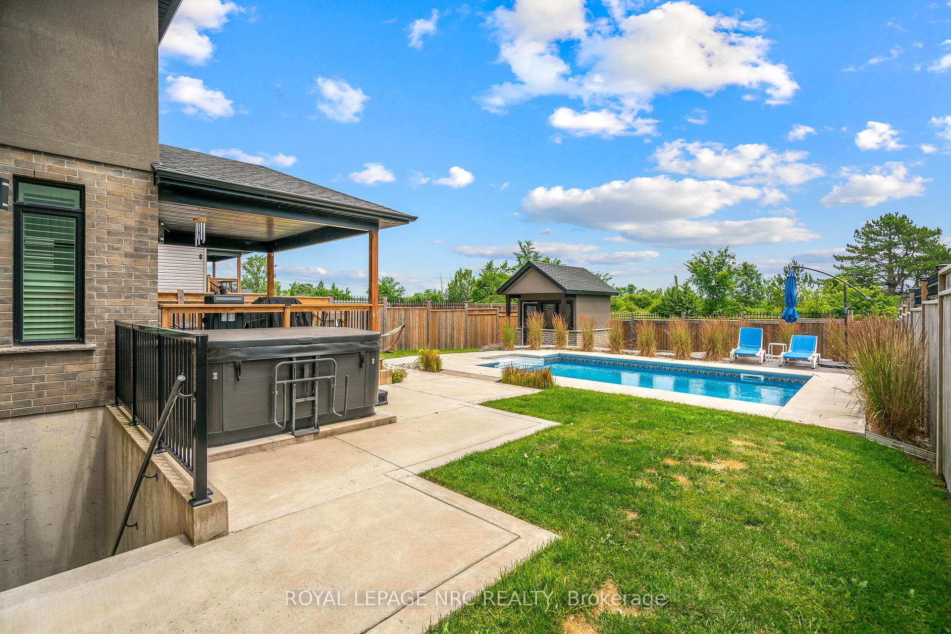 Photo 5 of 272 Viger Drive, Welland, Lincoln/Crowland — HOMEH