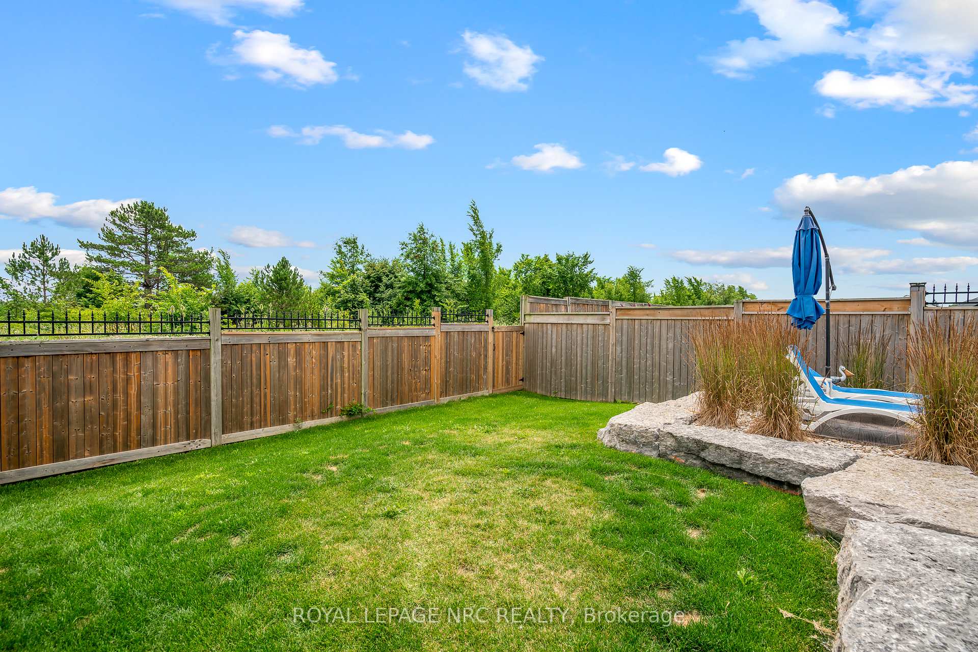 Photo 6 of 272 Viger Drive, Welland, Lincoln/Crowland — HOMEH