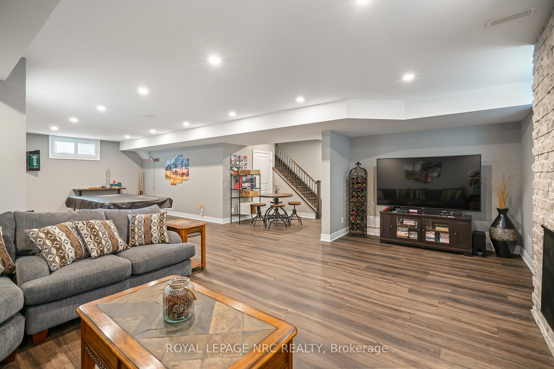 Photo 32 of 272 Viger Drive, Welland, Lincoln/Crowland — HOMEH