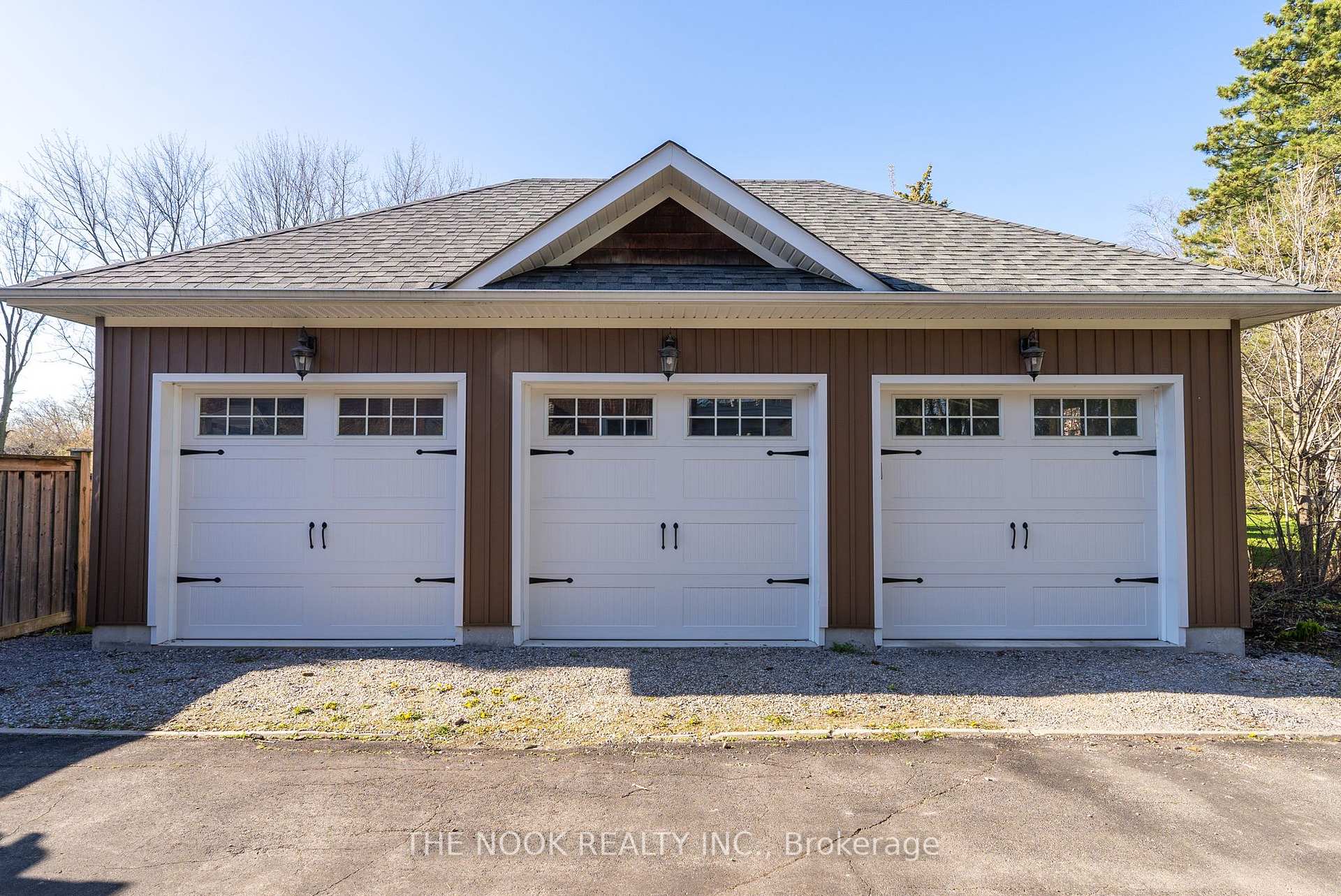 Photo 4 of 730 Anderson Street, Whitby, Pringle Creek — HOMEH
