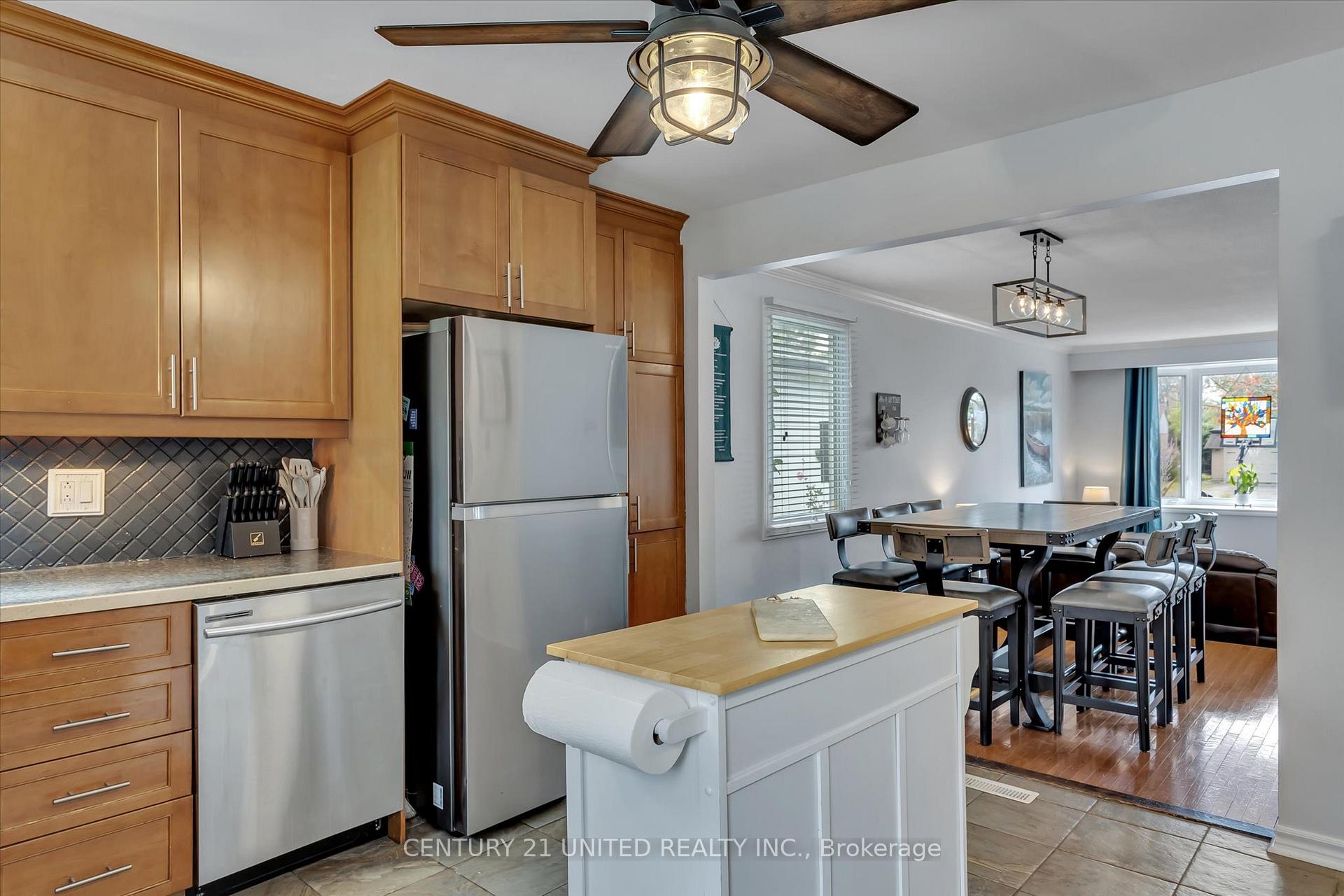 Photo 5 of 2594 Farmcrest Avenue, Peterborough, Ashburnham Ward 4 — HOMEH