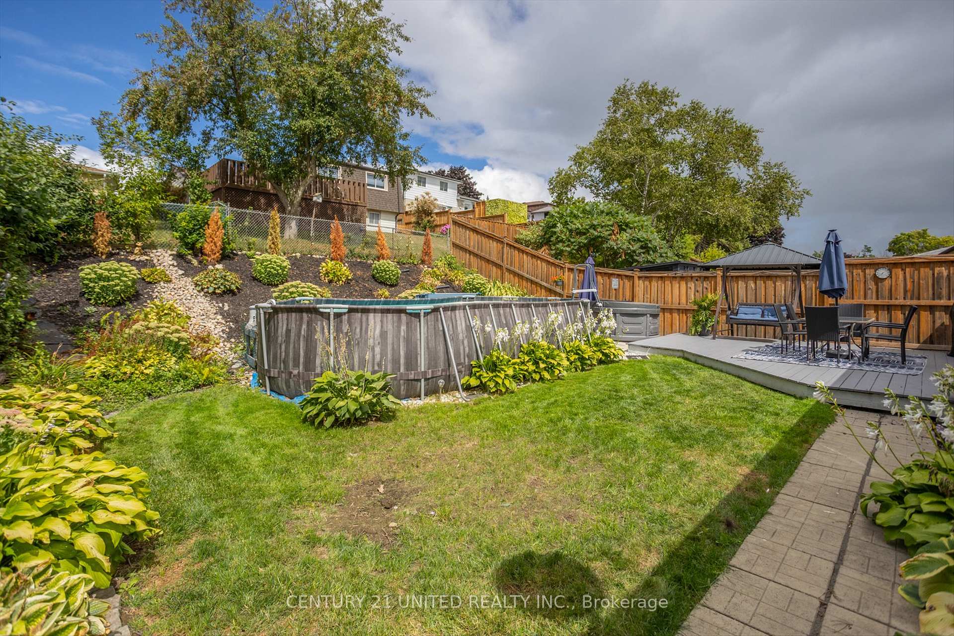 Photo 22 of 2594 Farmcrest Avenue, Peterborough, Ashburnham Ward 4 — HOMEH