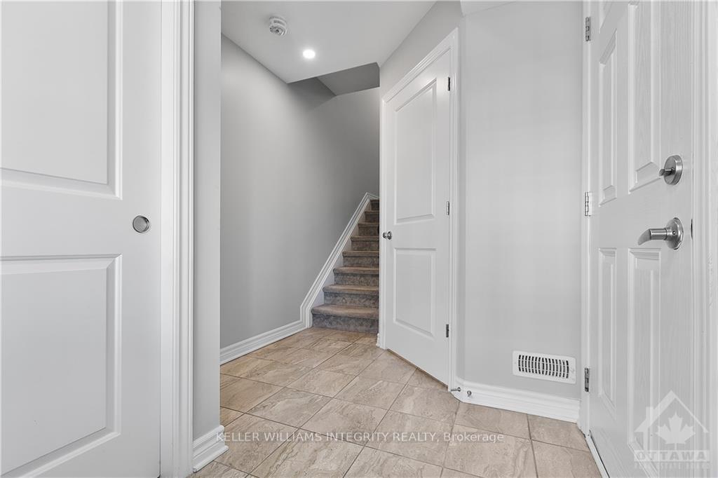 Photo 7 of 303 Citrine Street, Ottawa, Avalon West — HOMEH