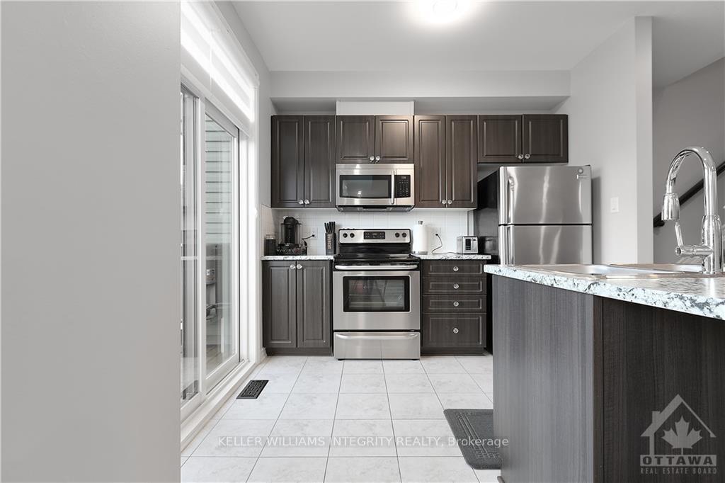 Photo 20 of 303 Citrine Street, Ottawa, Avalon West — HOMEH