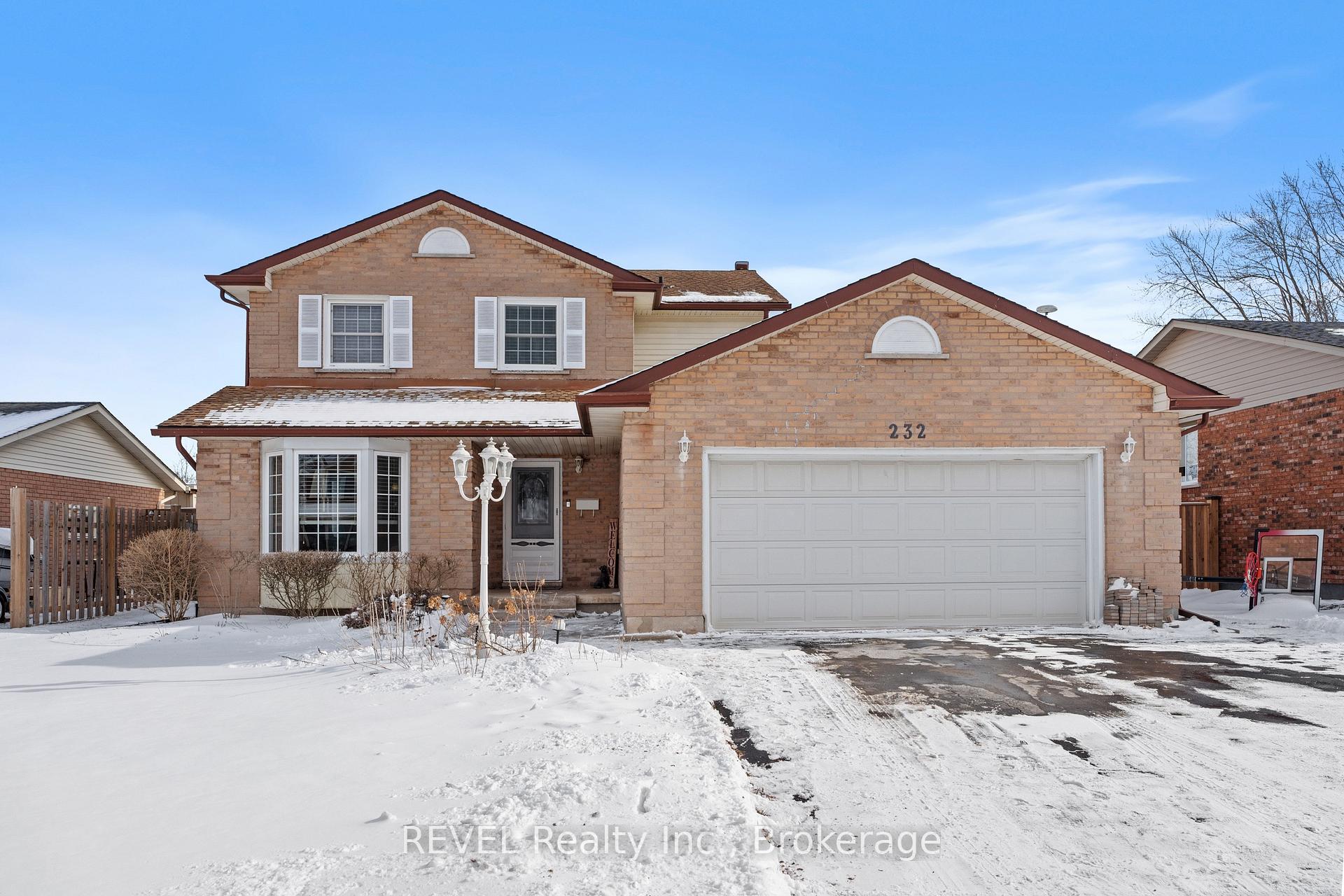 Photo 1 of 232 Gadsby Avenue, Welland, N. Welland — HOMEH
