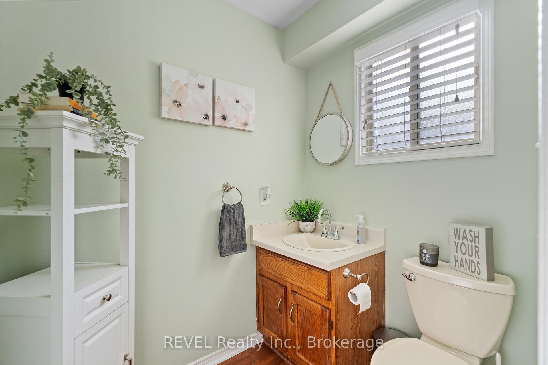 Photo 9 of 232 Gadsby Avenue, Welland, N. Welland — HOMEH