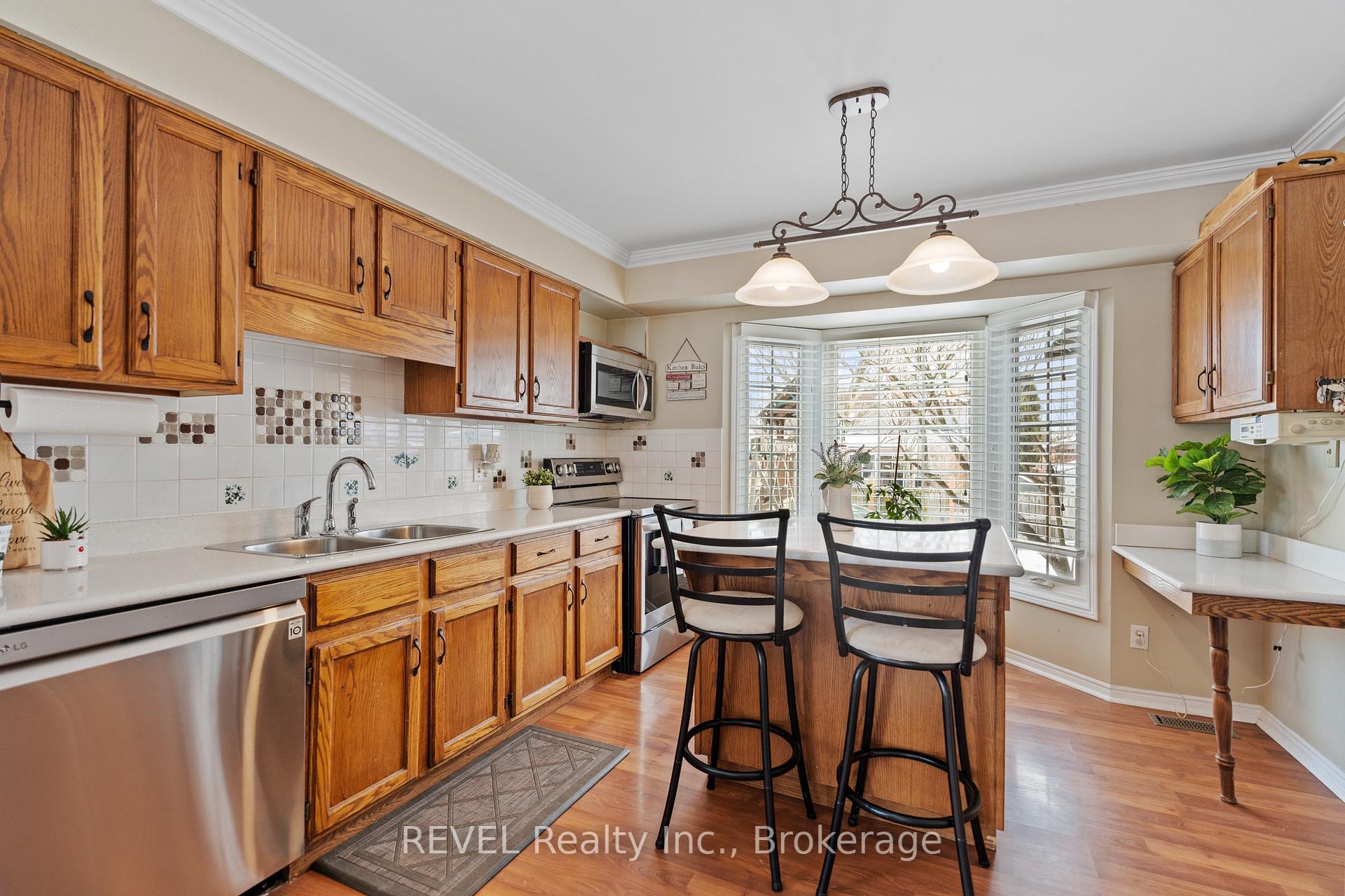 Photo 16 of 232 Gadsby Avenue, Welland, N. Welland — HOMEH