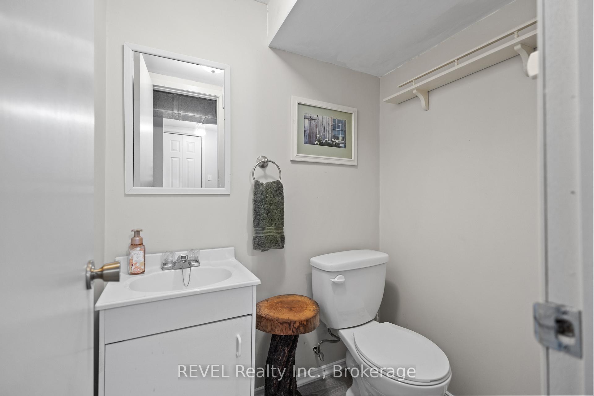 Photo 32 of 232 Gadsby Avenue, Welland, N. Welland — HOMEH