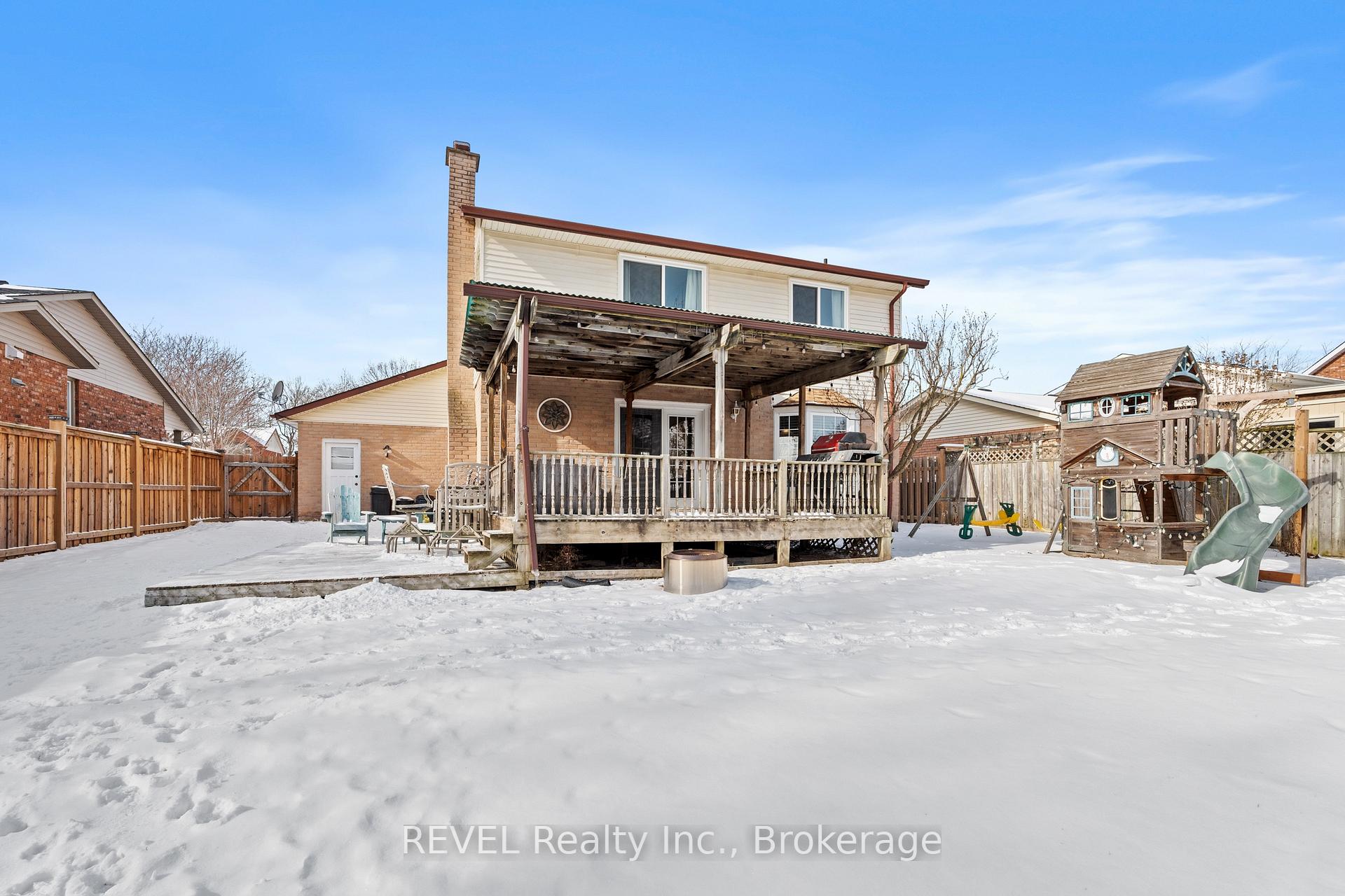 Photo 37 of 232 Gadsby Avenue, Welland, N. Welland — HOMEH