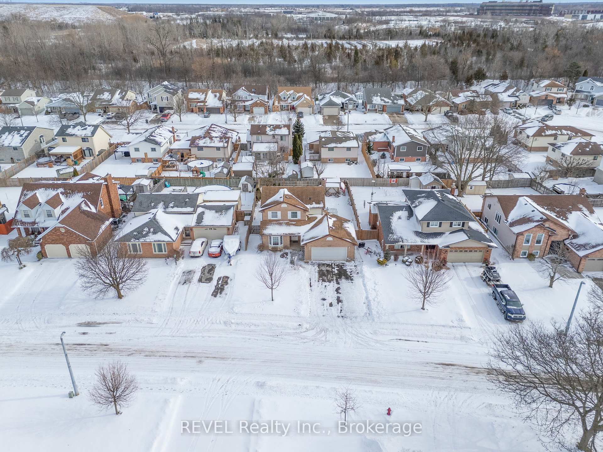 Photo 39 of 232 Gadsby Avenue, Welland, N. Welland — HOMEH