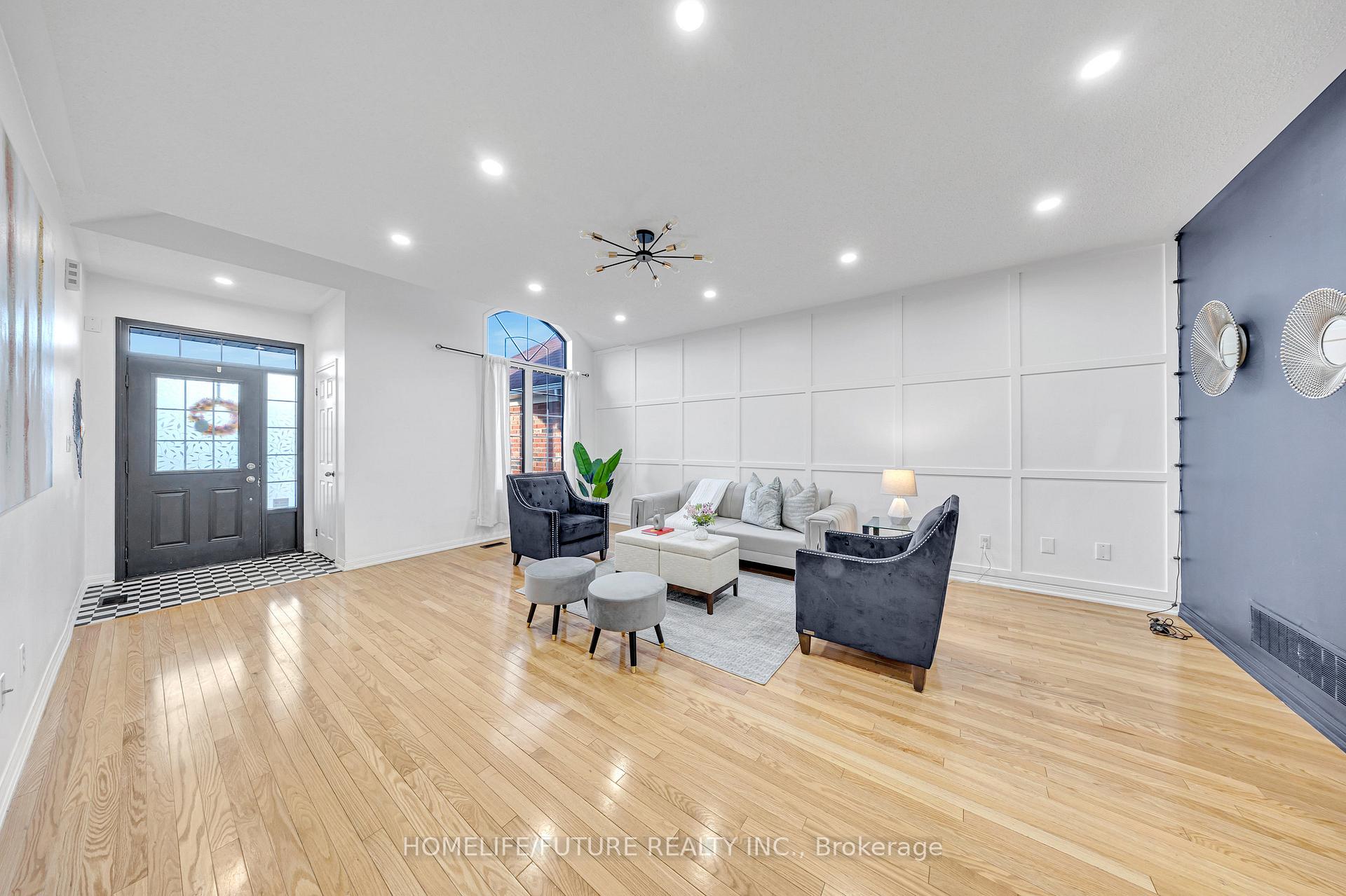 Photo 6 of 15 Heber Down Crescent, Whitby, Brooklin — HOMEH