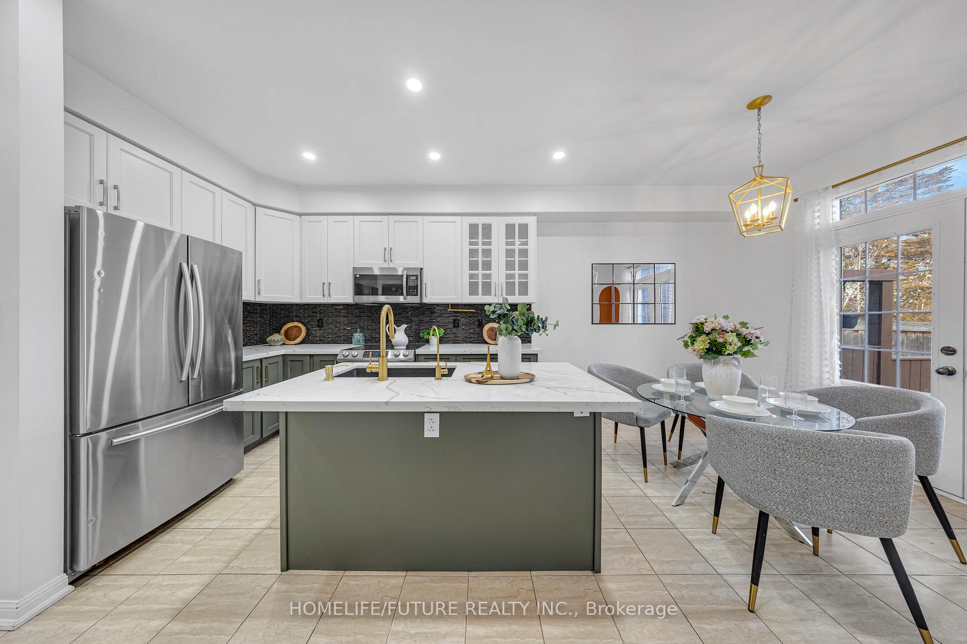 Photo 13 of 15 Heber Down Crescent, Whitby, Brooklin — HOMEH