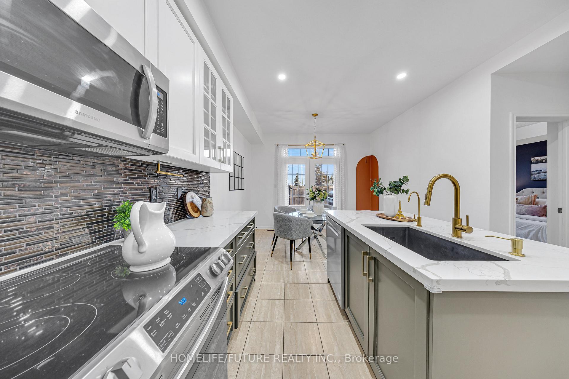Photo 15 of 15 Heber Down Crescent, Whitby, Brooklin — HOMEH