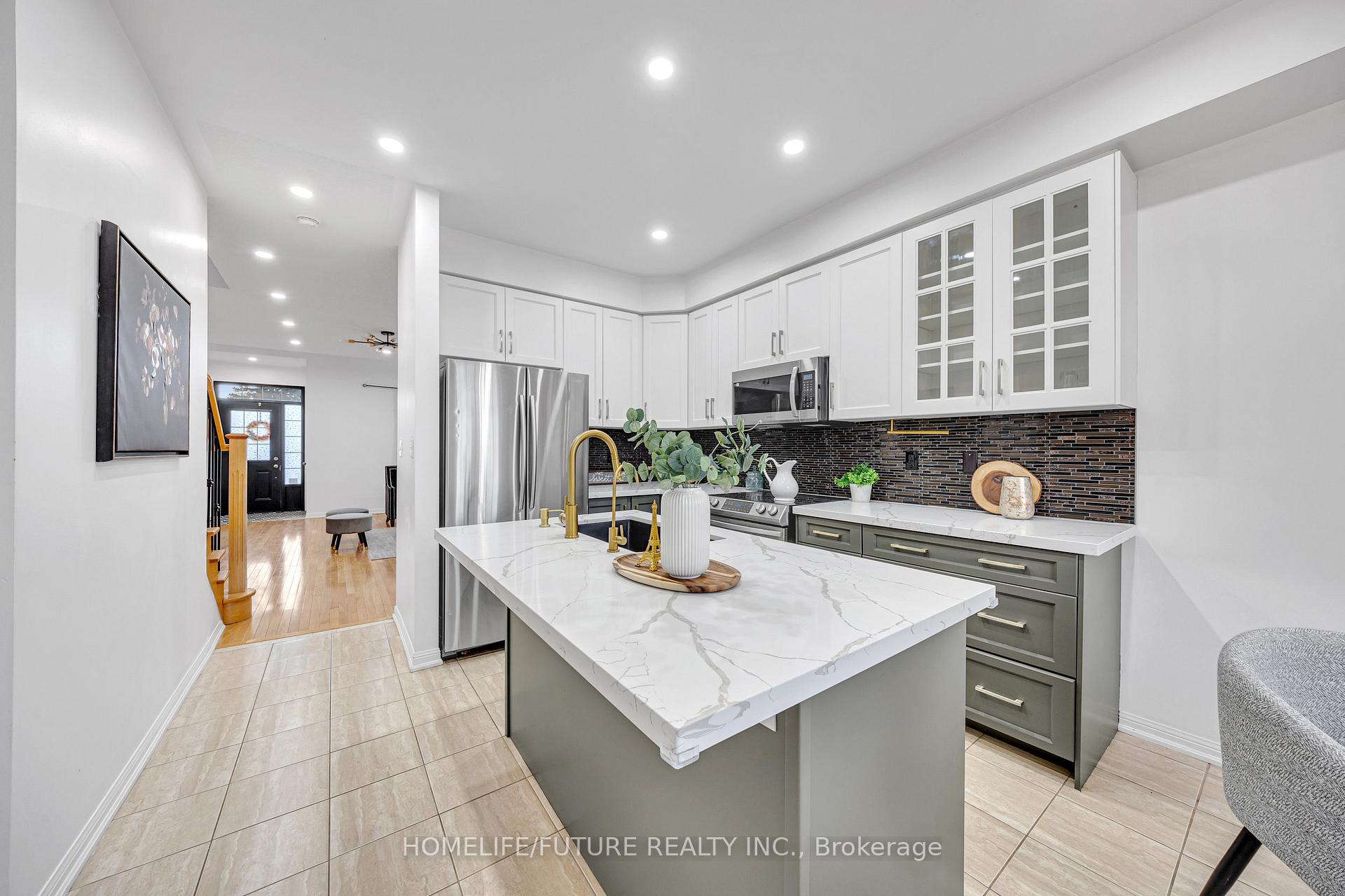 Photo 20 of 15 Heber Down Crescent, Whitby, Brooklin — HOMEH