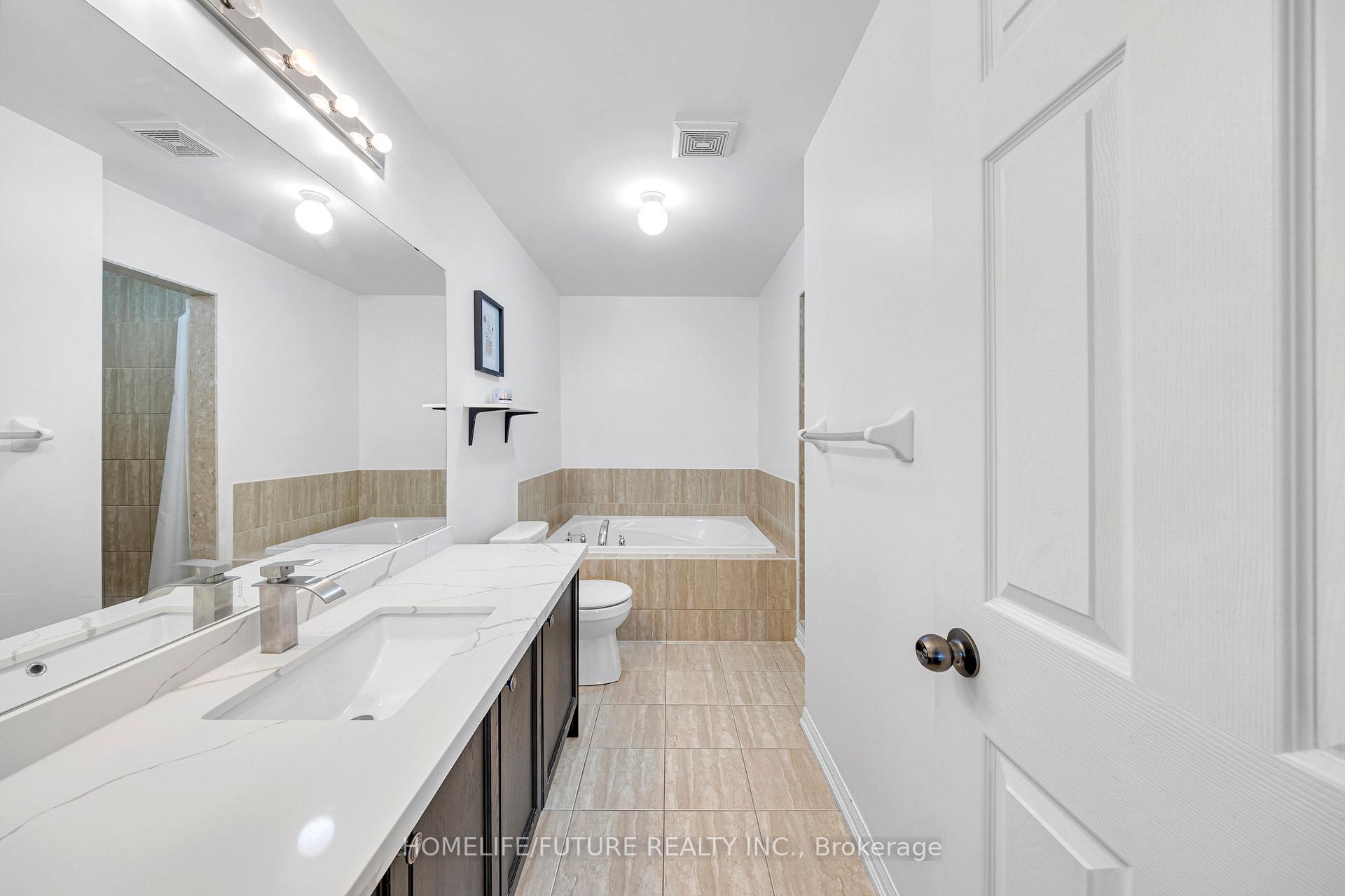 Photo 24 of 15 Heber Down Crescent, Whitby, Brooklin — HOMEH