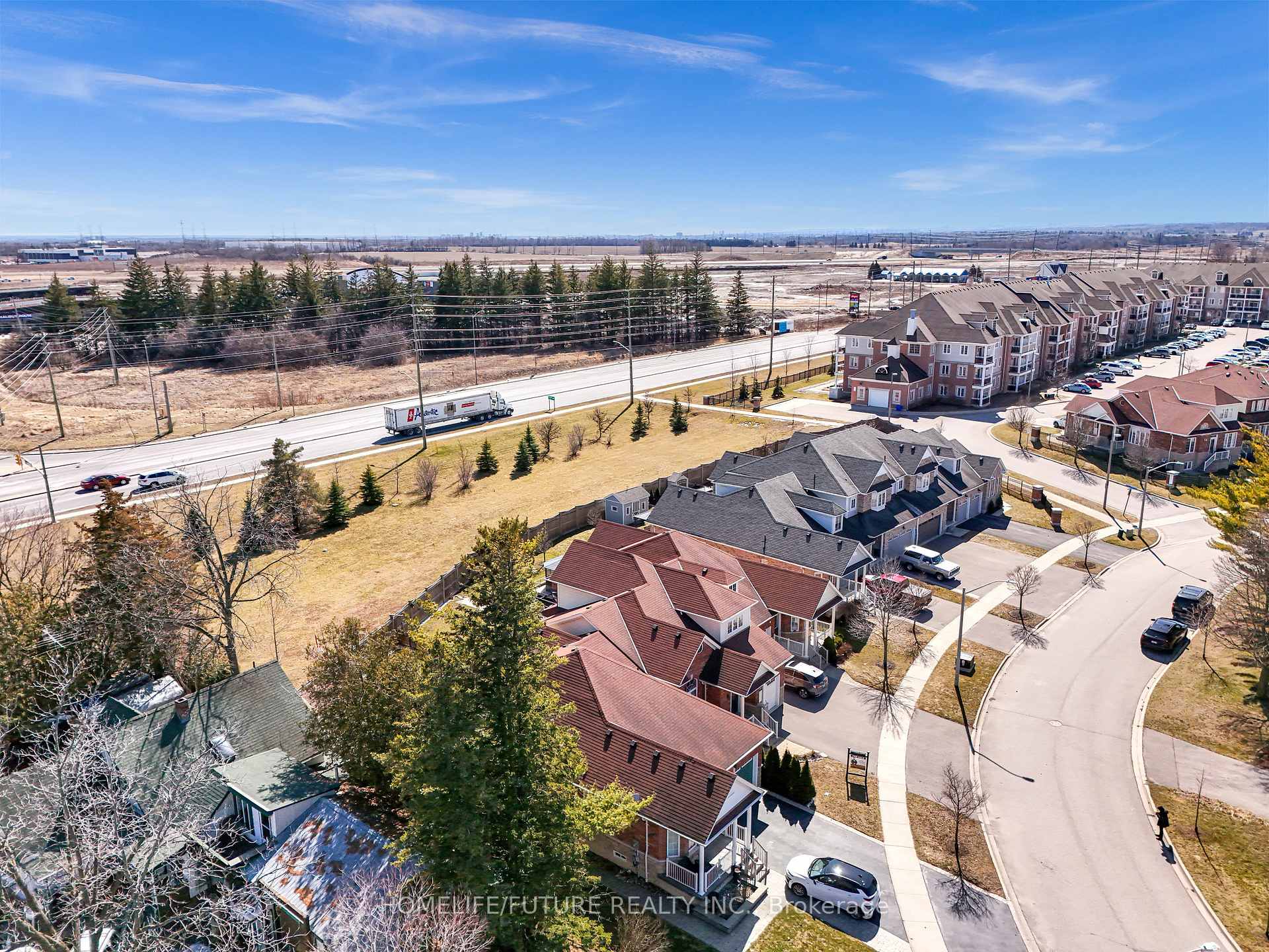 Photo 40 of 15 Heber Down Crescent, Whitby, Brooklin — HOMEH