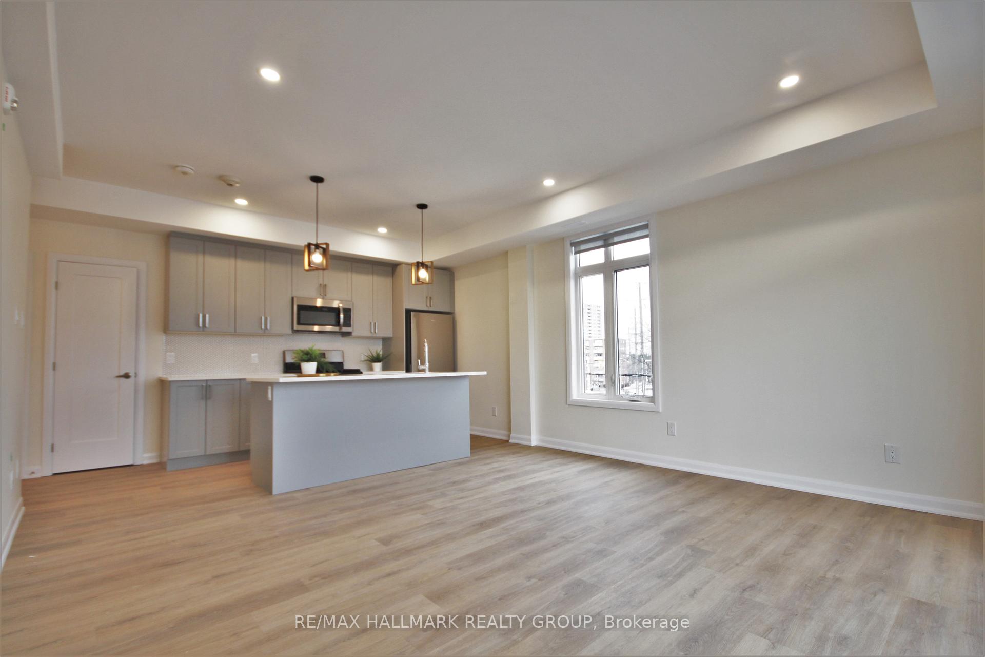 Photo 8 of Unit 203, 351 Croydon Avenue, Ottawa, Lincoln Heights — HOMEH