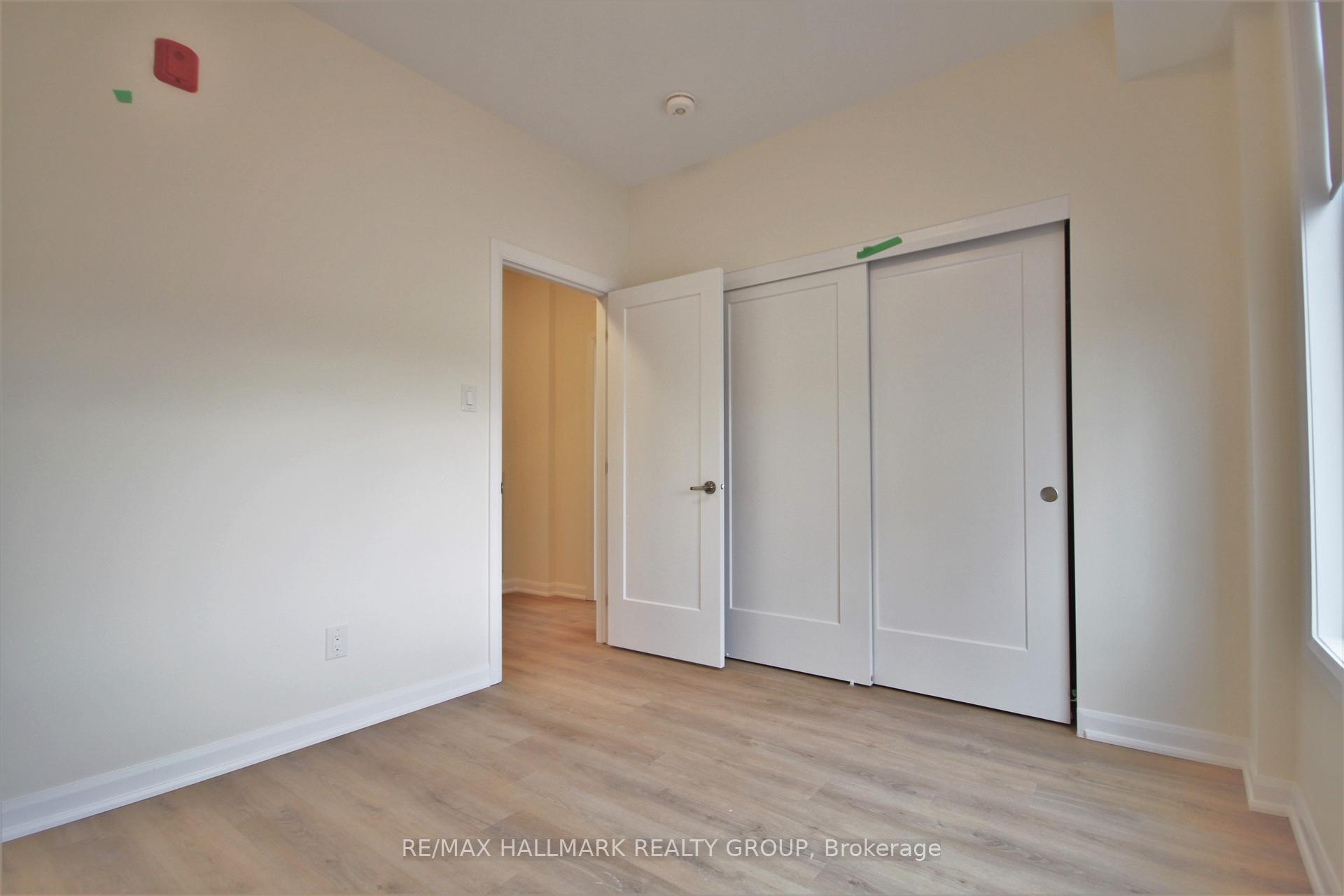 Photo 10 of Unit 203, 351 Croydon Avenue, Ottawa, Lincoln Heights — HOMEH