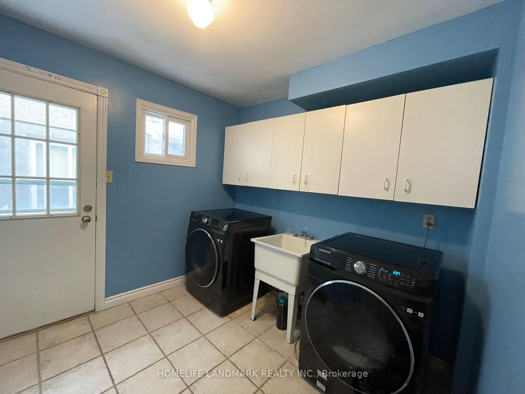 Photo 13 of 151 Cooperage Crescent, Richmond Hill, Westbrook — HOMEH