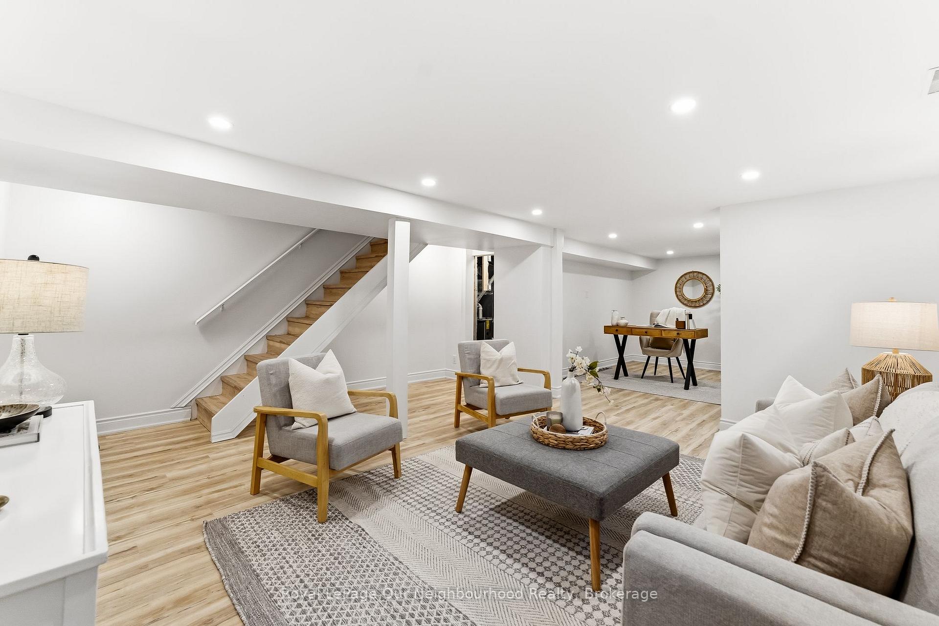 Photo 34 of 2552 Farmcrest Avenue, Peterborough, Ashburnham Ward 4 — HOMEH