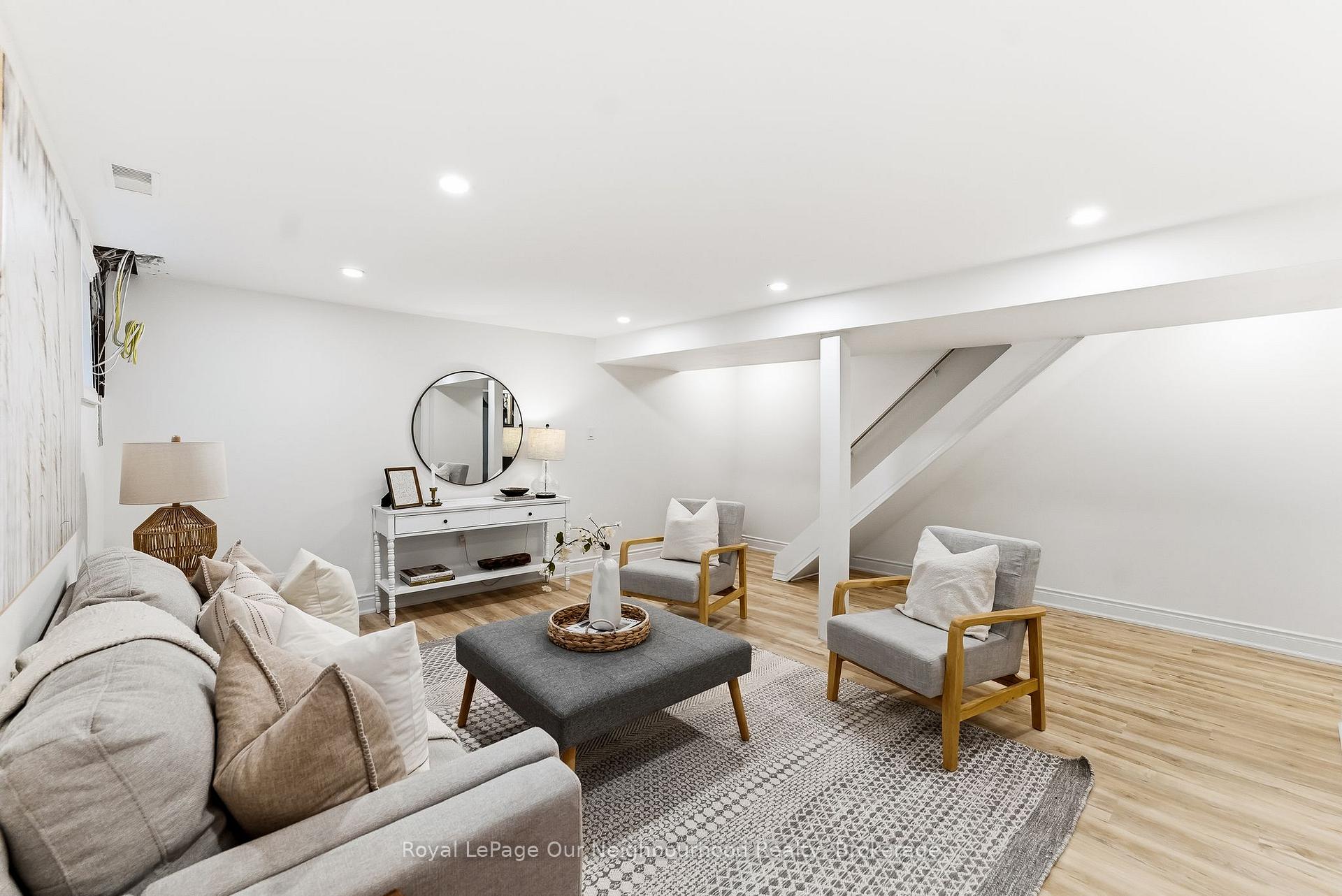 Photo 35 of 2552 Farmcrest Avenue, Peterborough, Ashburnham Ward 4 — HOMEH