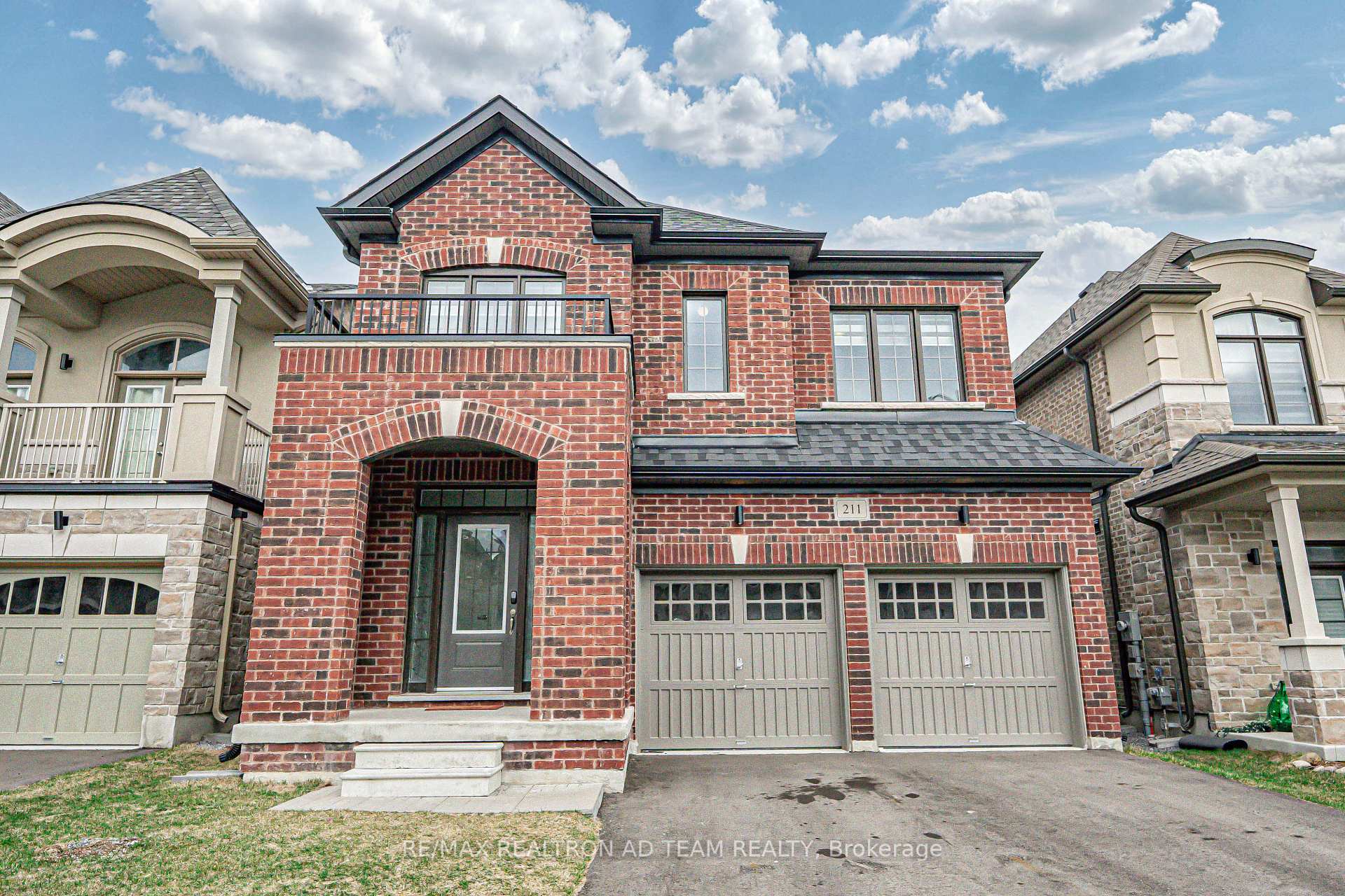 Photo 1 of 211 Doug Finney Street, Oshawa, Eastdale — HOMEH