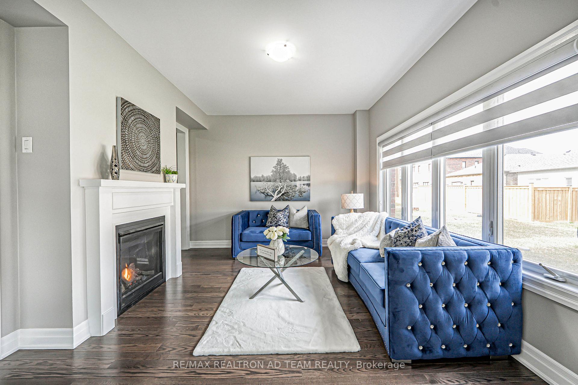 Photo 7 of 211 Doug Finney Street, Oshawa, Eastdale — HOMEH