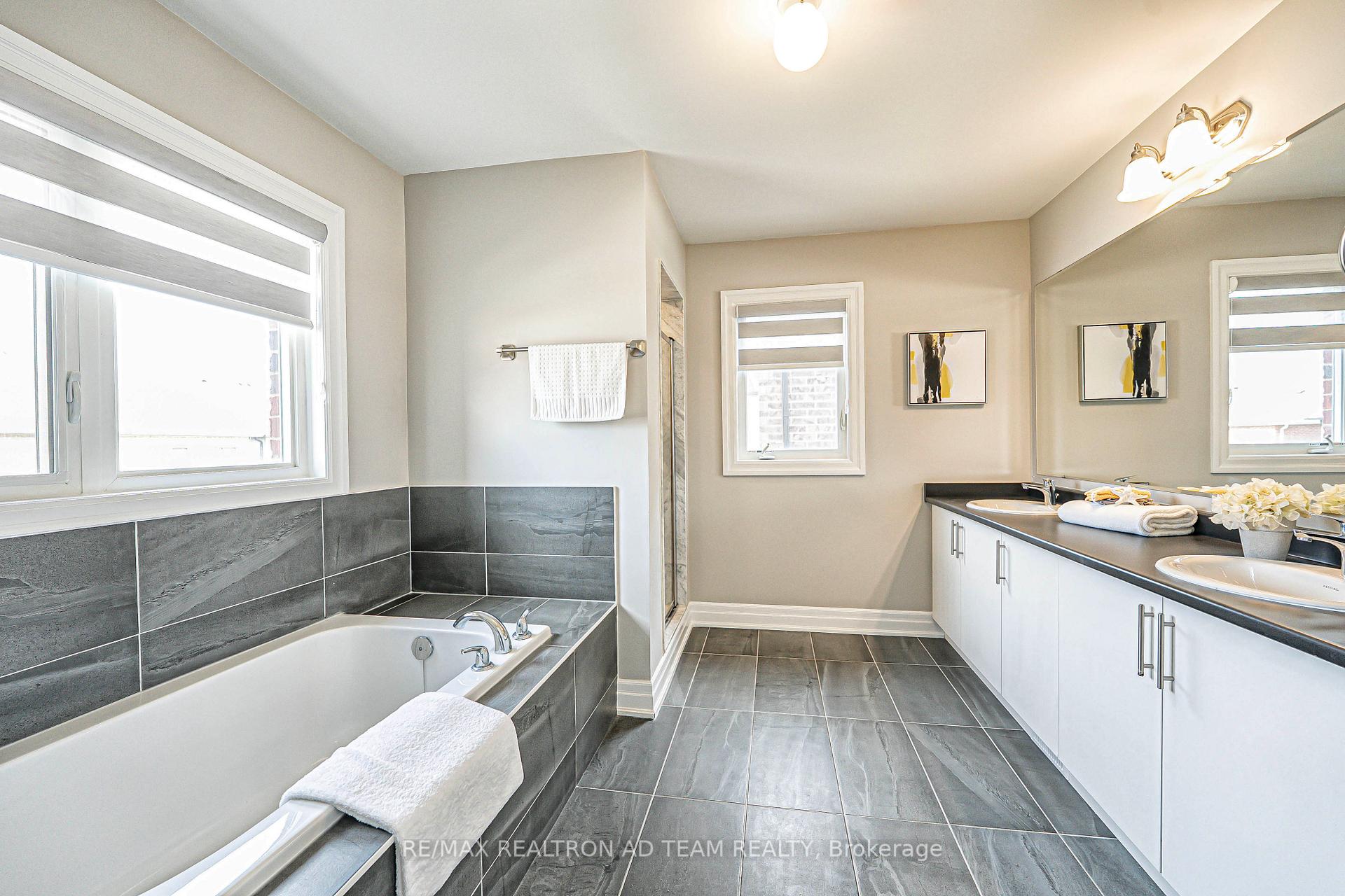 Photo 19 of 211 Doug Finney Street, Oshawa, Eastdale — HOMEH