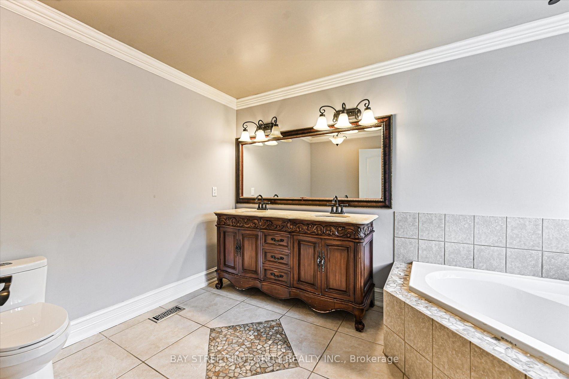 Photo 26 of 71 Nevada Crescent, Vaughan, Rural Vaughan — HOMEH