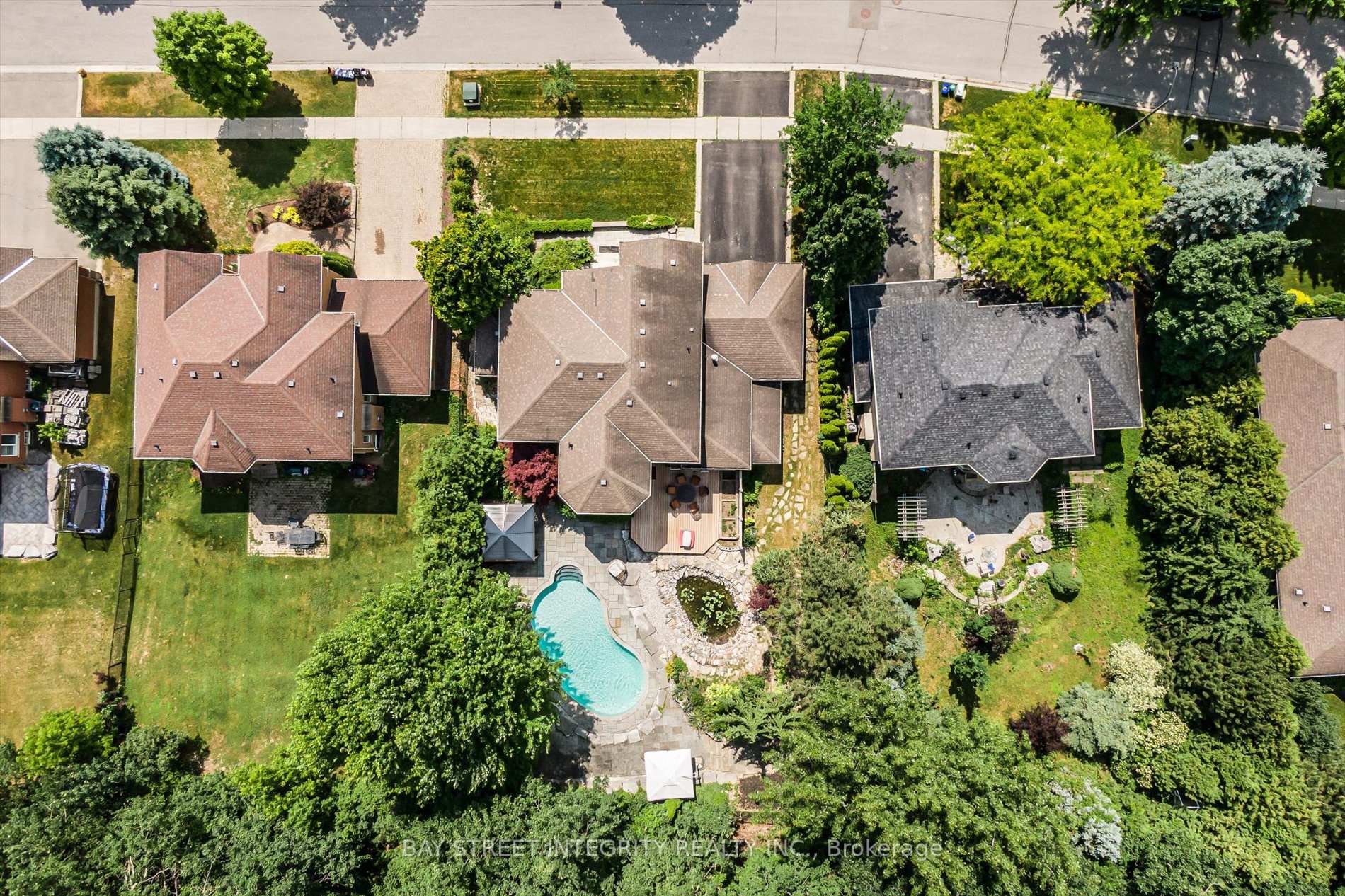 Photo 47 of 71 Nevada Crescent, Vaughan, Rural Vaughan — HOMEH