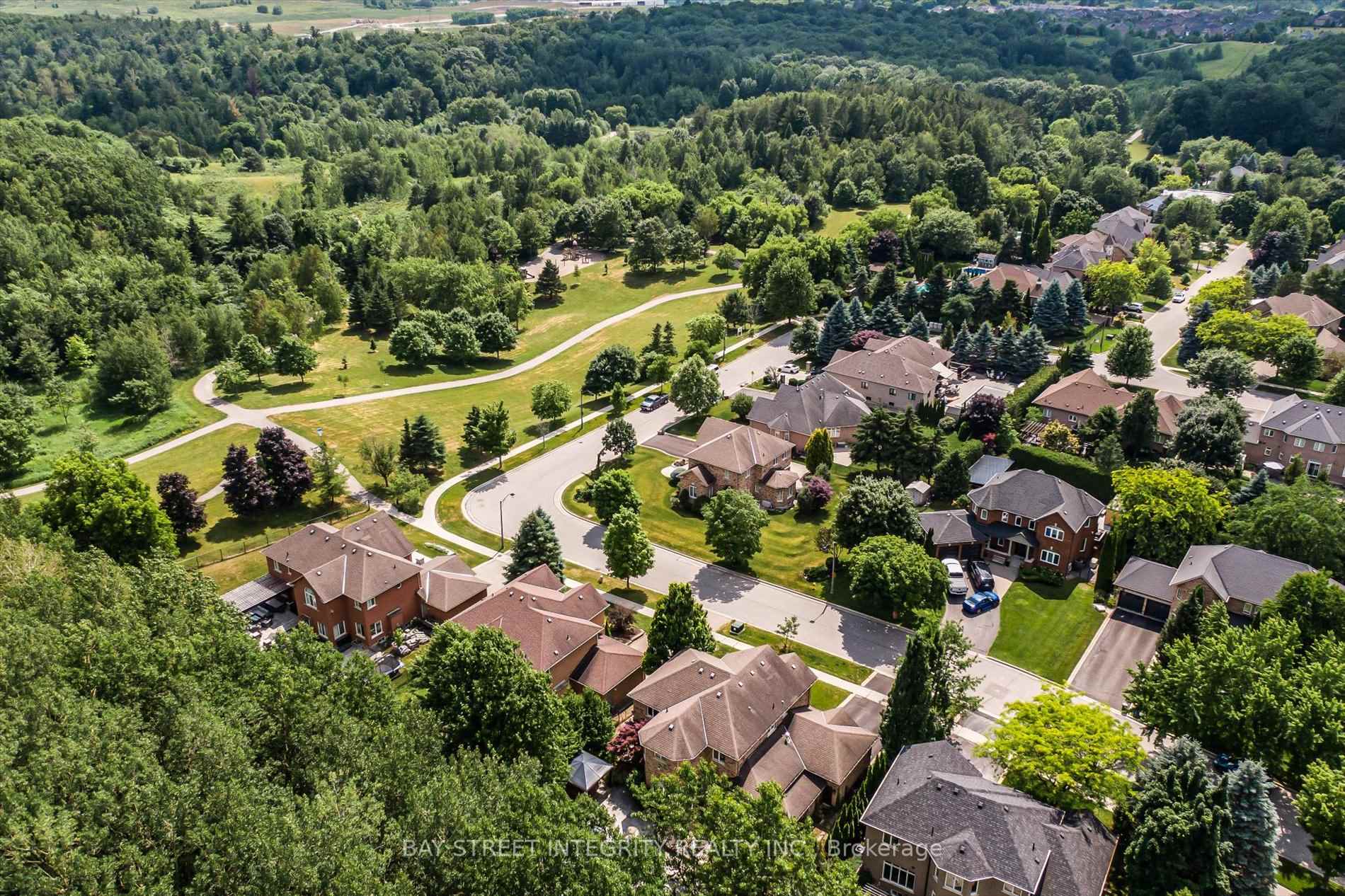 Photo 48 of 71 Nevada Crescent, Vaughan, Rural Vaughan — HOMEH