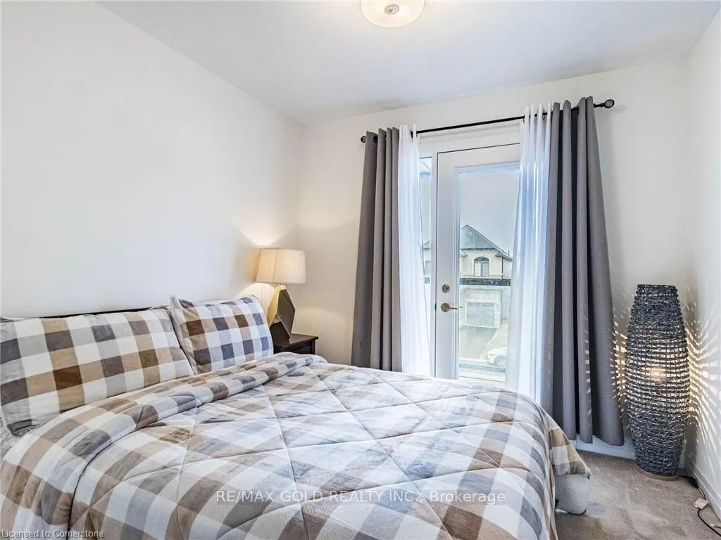 Photo 32 of 57 George Brier Drive, Brant, Paris — HOMEH