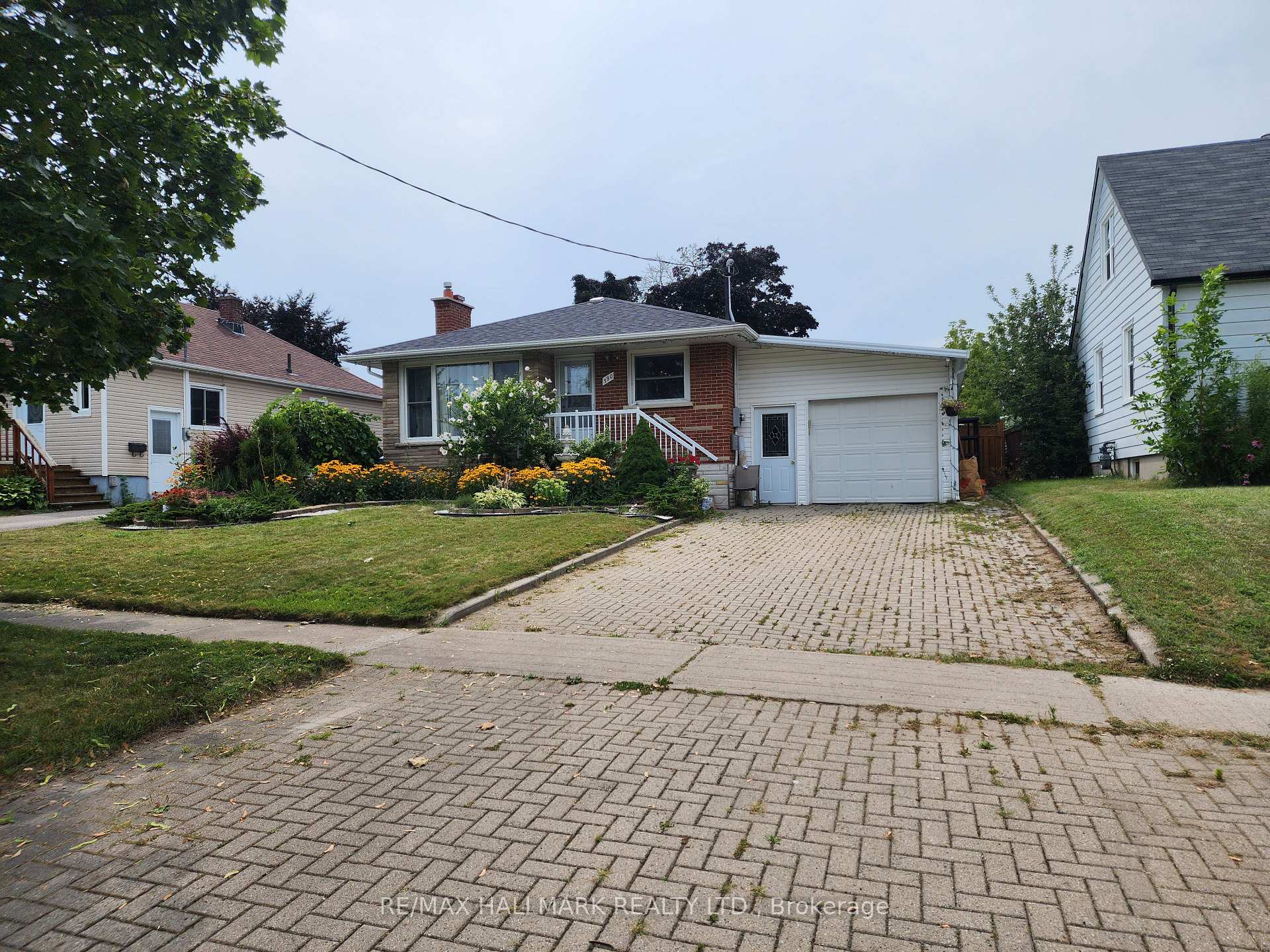 Front of Unit Main, 390 Gibbons Street