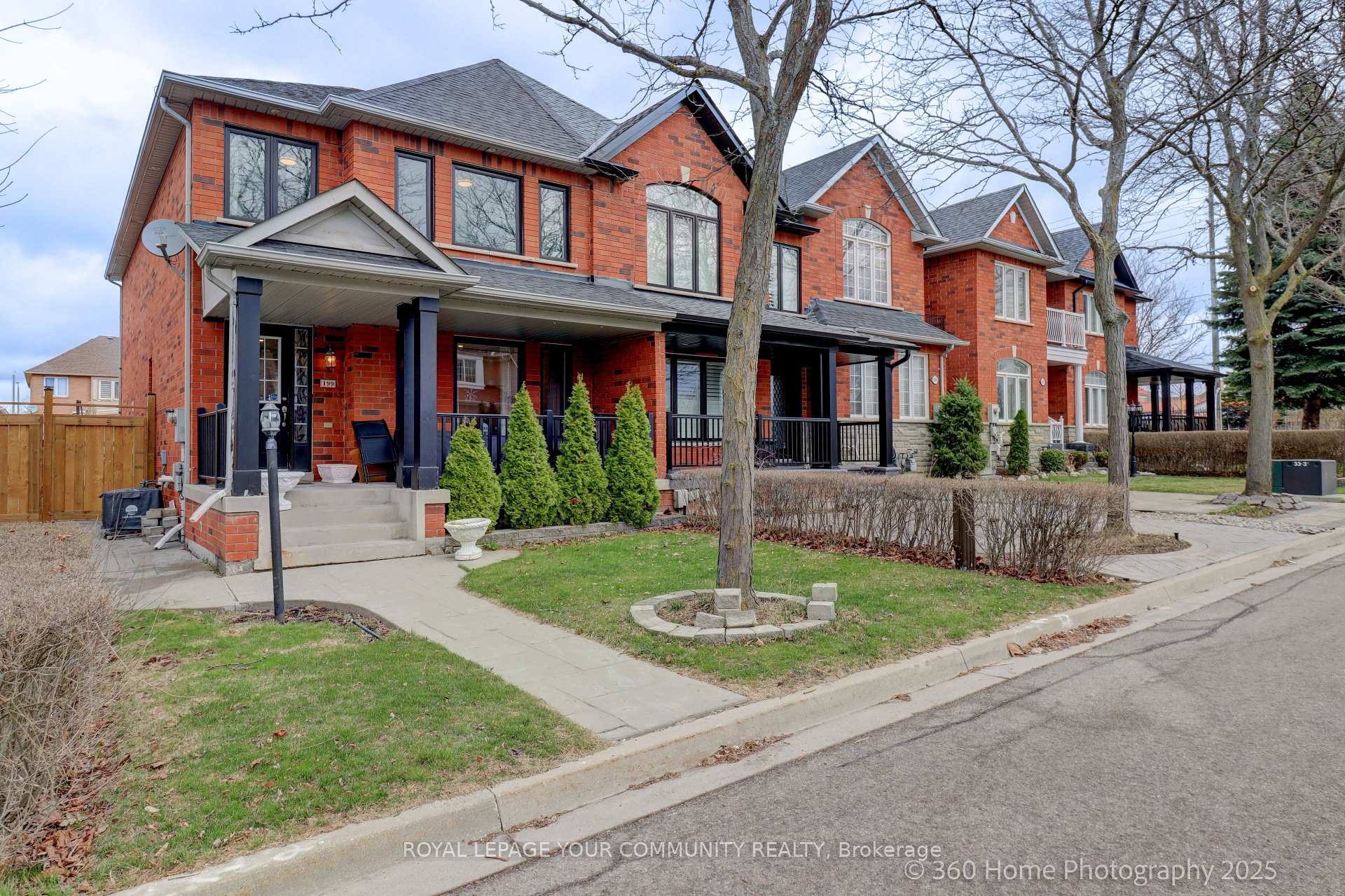 Front of 199 Equator Crescent