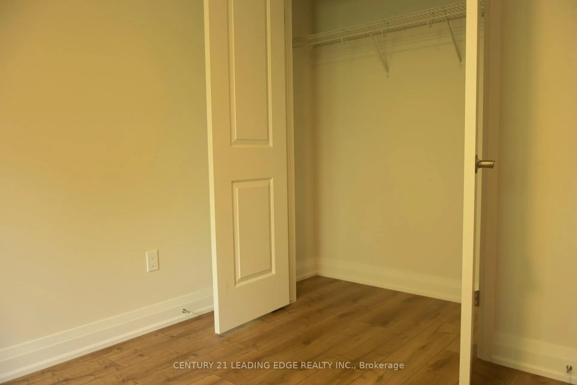 Photo 4 of Unit Upper, 118 2nd Street, Brockton — HOMEH