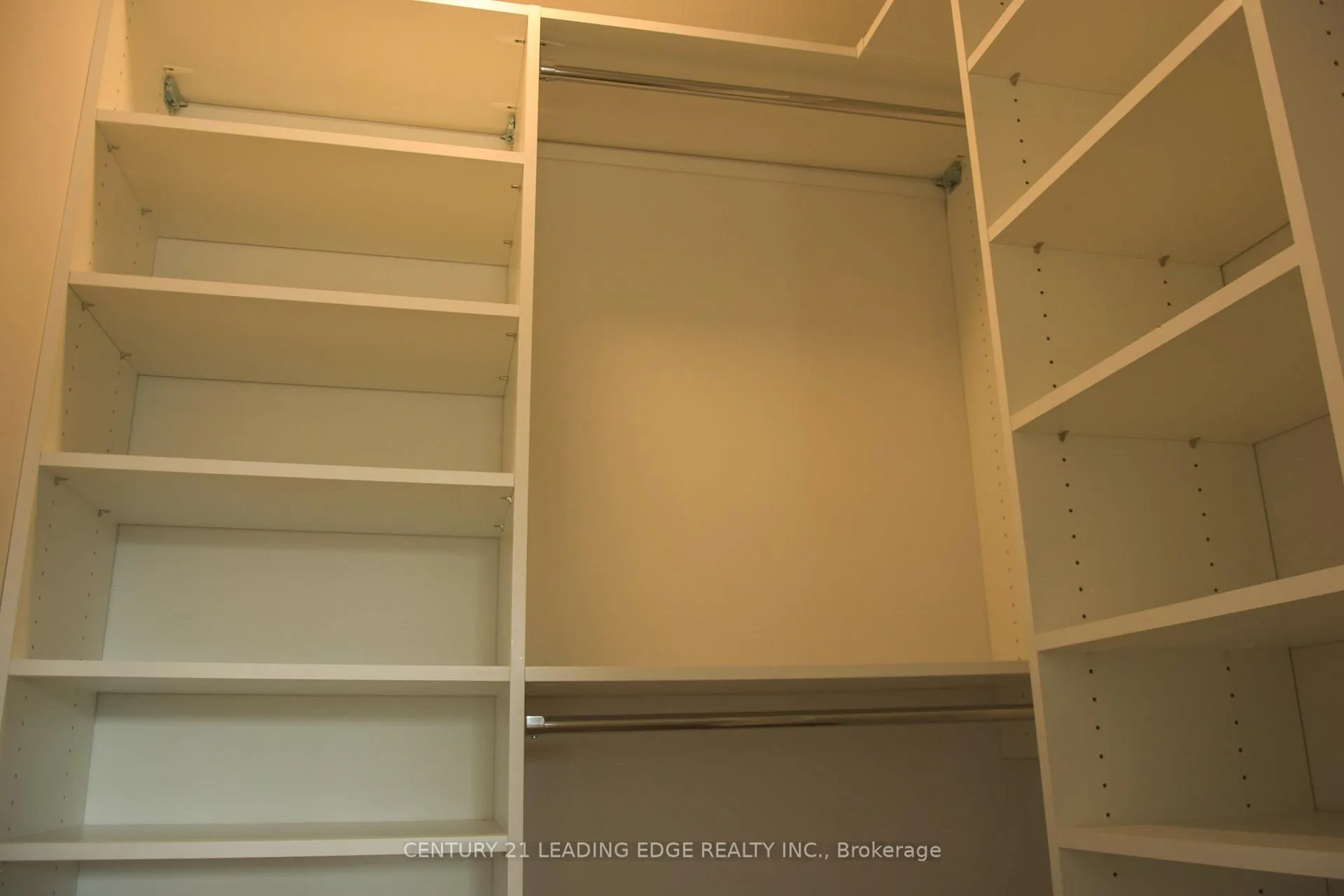 Photo 15 of Unit Upper, 118 2nd Street, Brockton — HOMEH