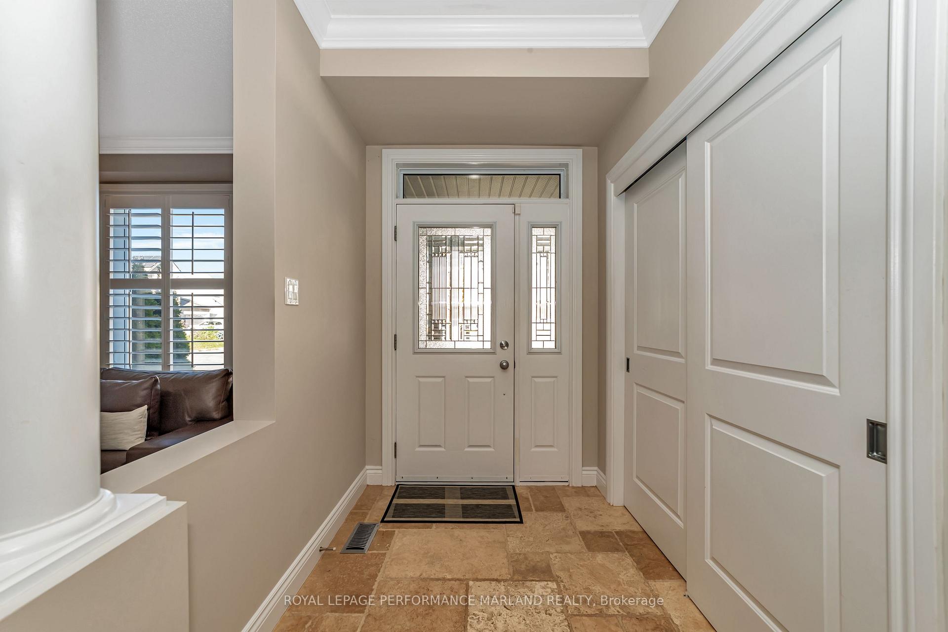 Photo 4 of 700 Beaudelaire Drive, Ottawa, Avalon East — HOMEH