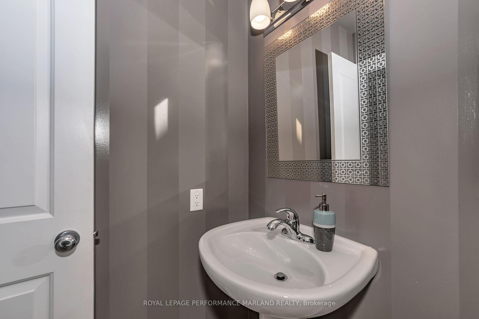 Photo 14 of 700 Beaudelaire Drive, Ottawa, Avalon East — HOMEH