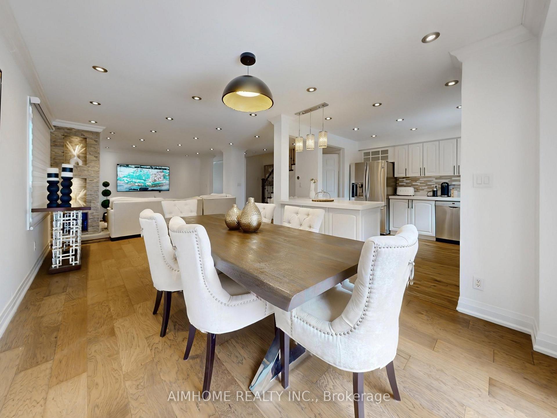 Photo 7 of 65 Westhampton Drive, Vaughan, Brownridge — HOMEH