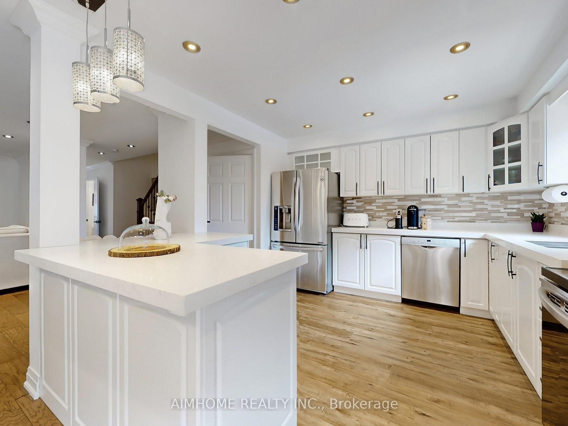 Photo 12 of 65 Westhampton Drive, Vaughan, Brownridge — HOMEH