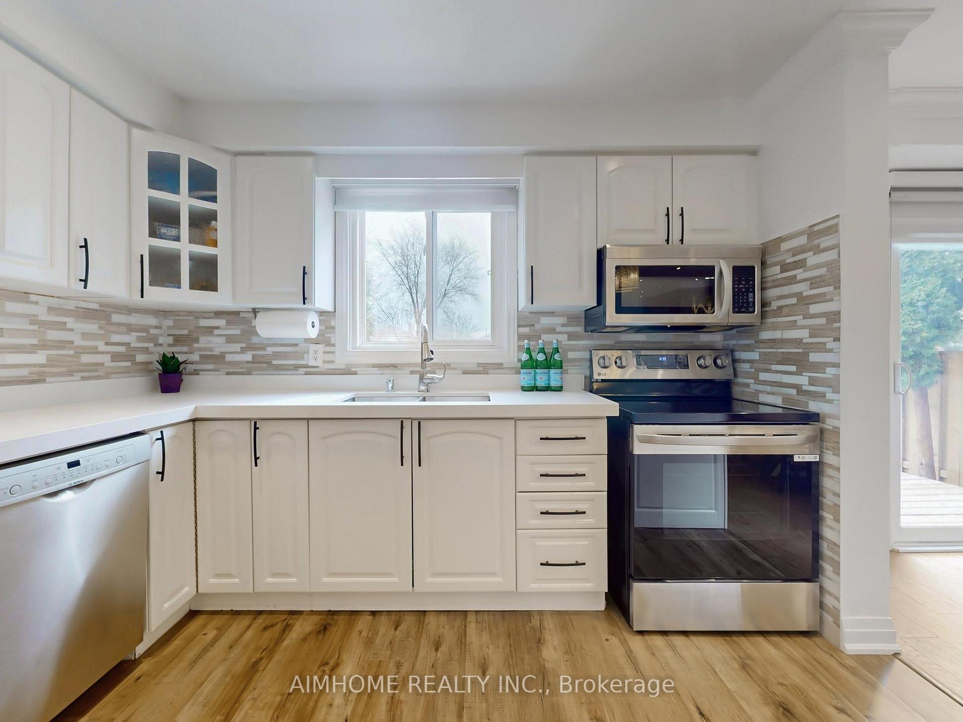 Photo 14 of 65 Westhampton Drive, Vaughan, Brownridge — HOMEH