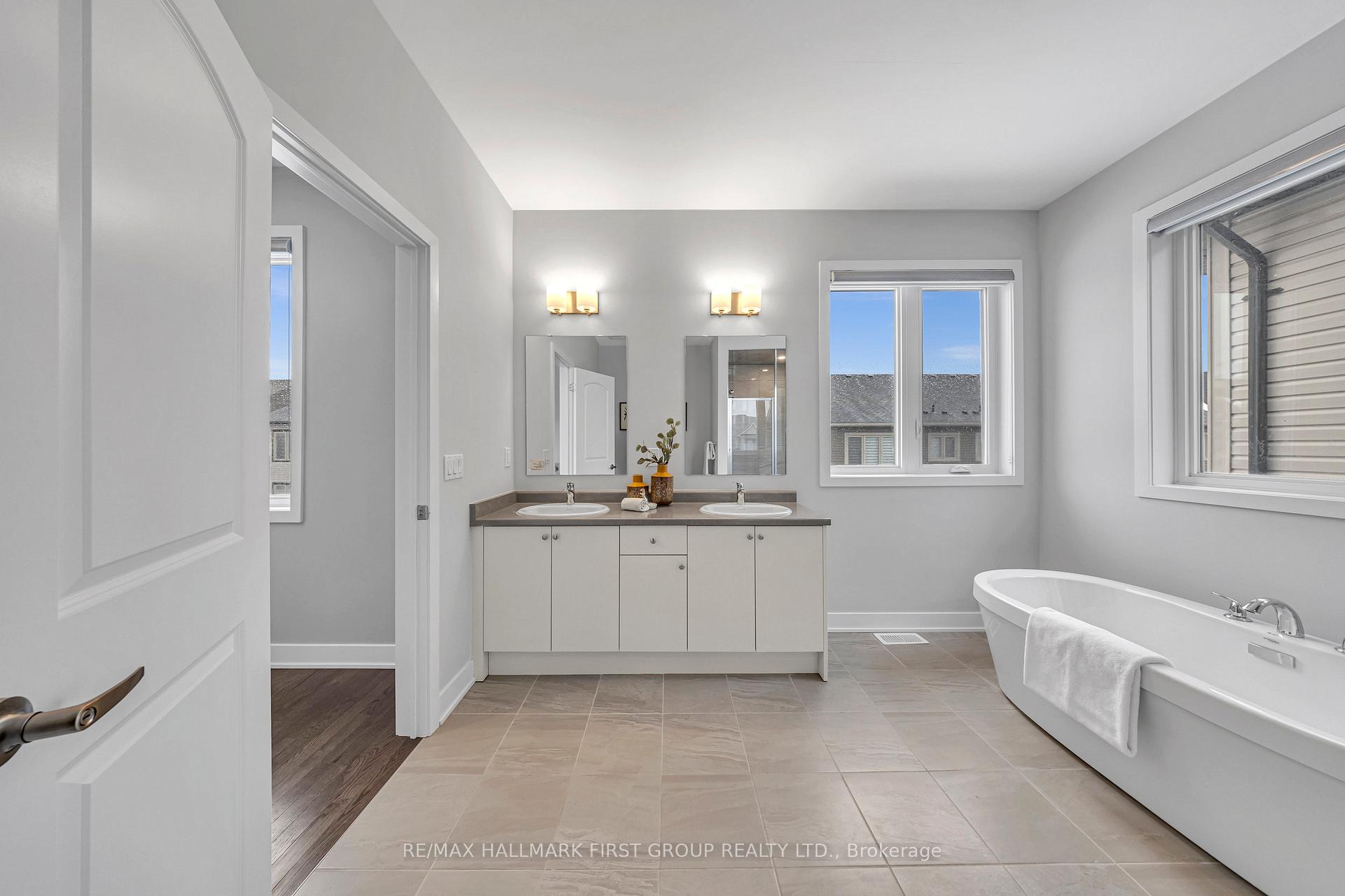 Photo 29 of 1023 Dyas Avenue, Oshawa, Kedron — HOMEH