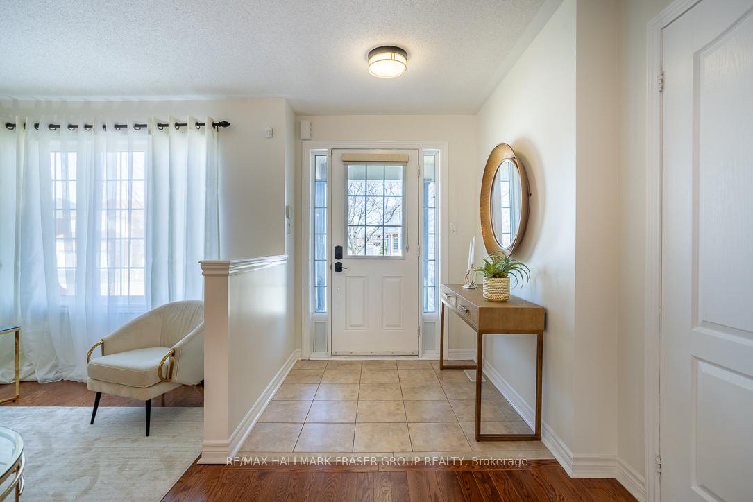 Photo 6 of 17 Harkness Drive, Whitby, Rolling Acres — HOMEH