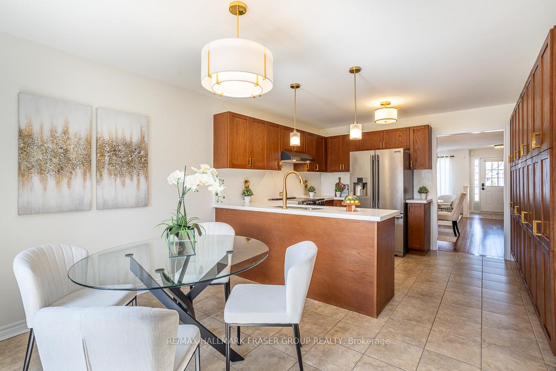 Photo 15 of 17 Harkness Drive, Whitby, Rolling Acres — HOMEH