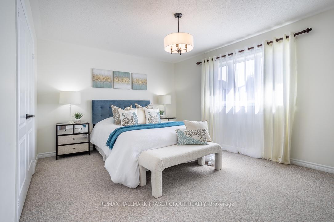 Photo 17 of 17 Harkness Drive, Whitby, Rolling Acres — HOMEH
