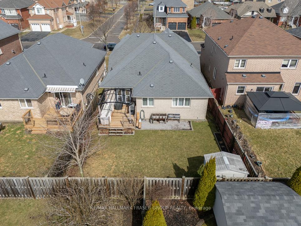 Photo 37 of 17 Harkness Drive, Whitby, Rolling Acres — HOMEH