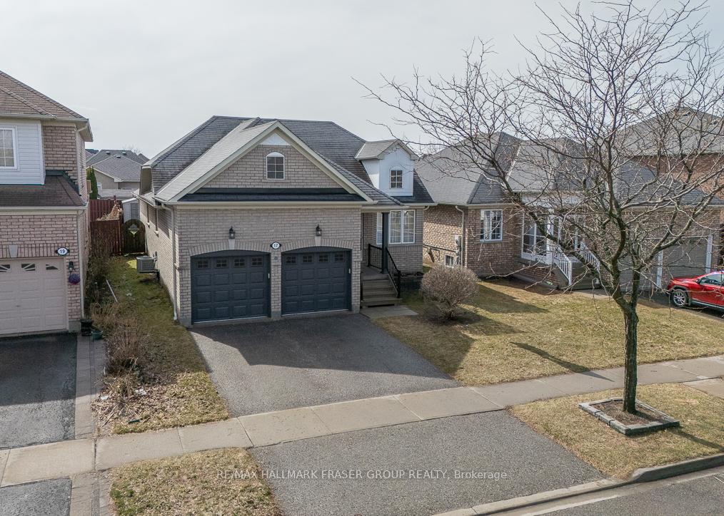 Photo 43 of 17 Harkness Drive, Whitby, Rolling Acres — HOMEH